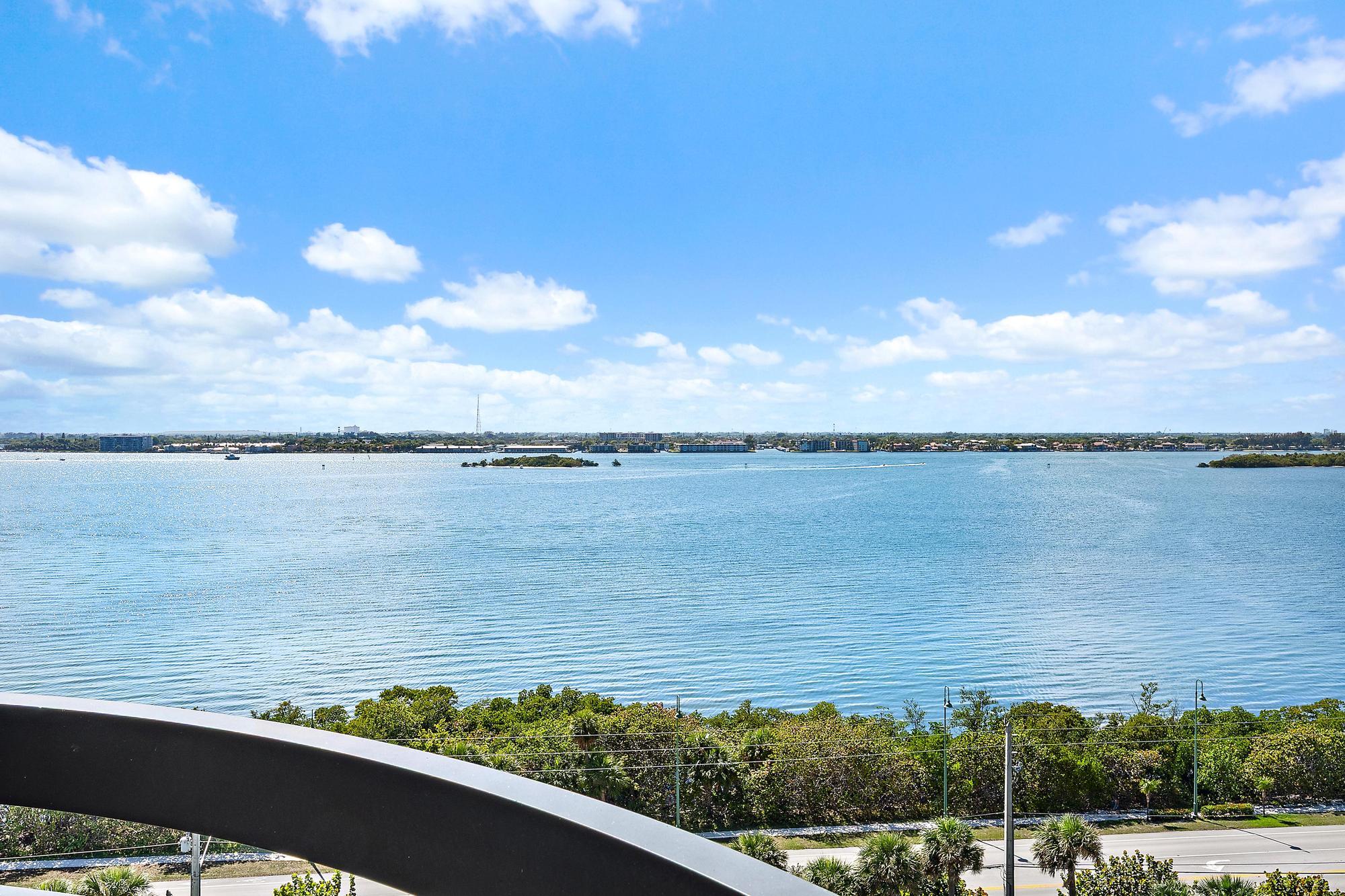 5380 N Ocean Drive 10j Property Photo 17