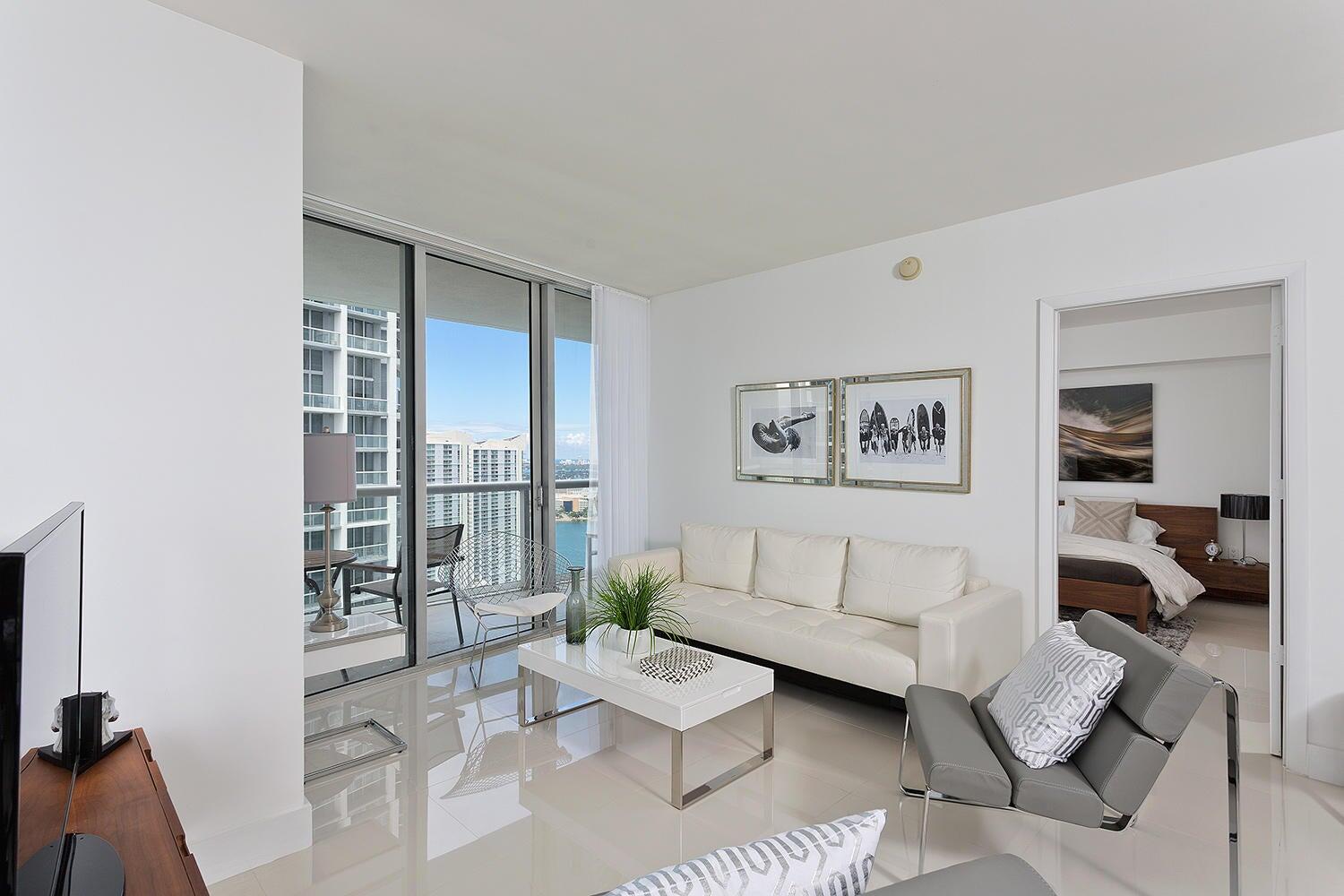495 Brickell Avenue 4010 Property Photo 7