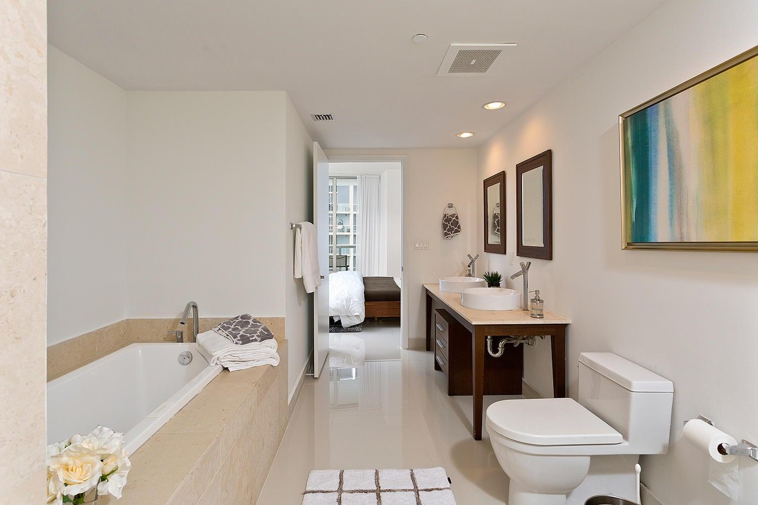 495 Brickell Avenue 4010 Property Photo 19