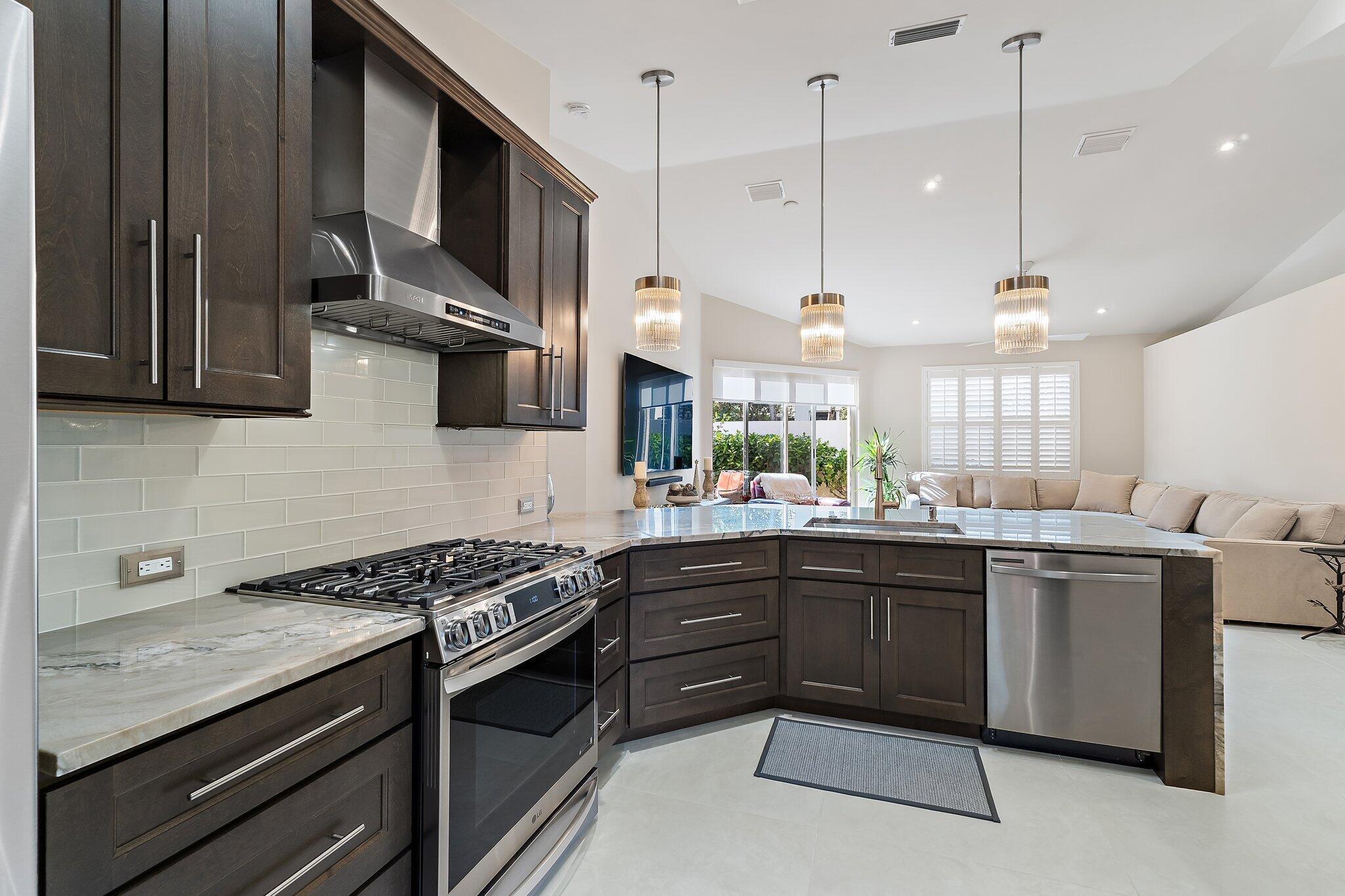 45 Via Verona Property Photo 19