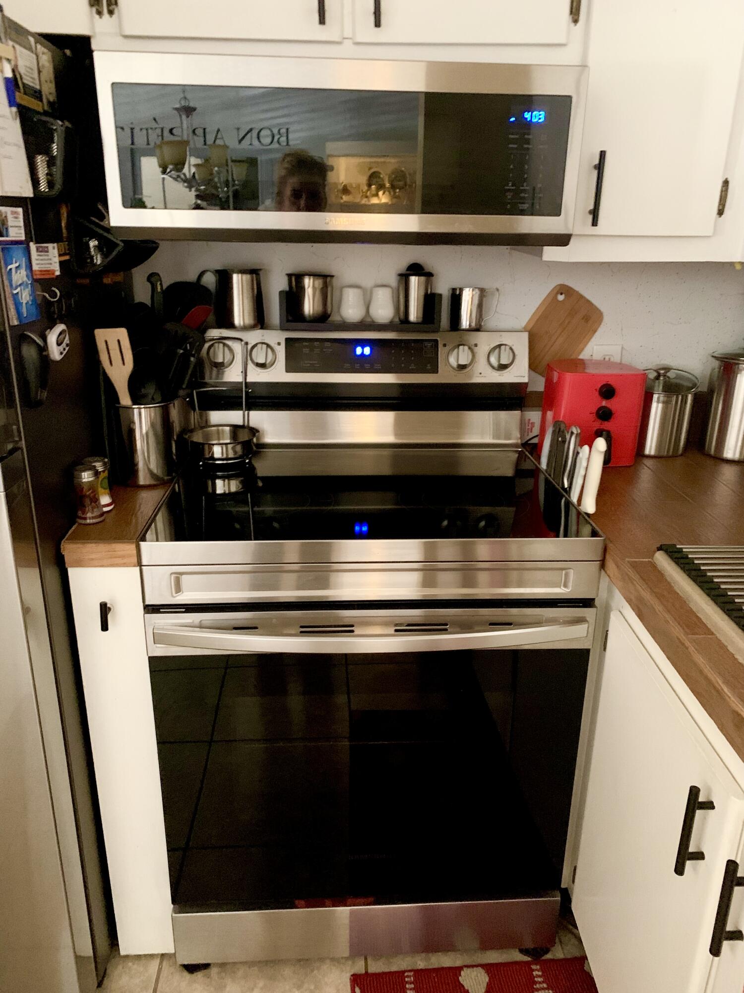 116 Canterbury E Property Photo 18
