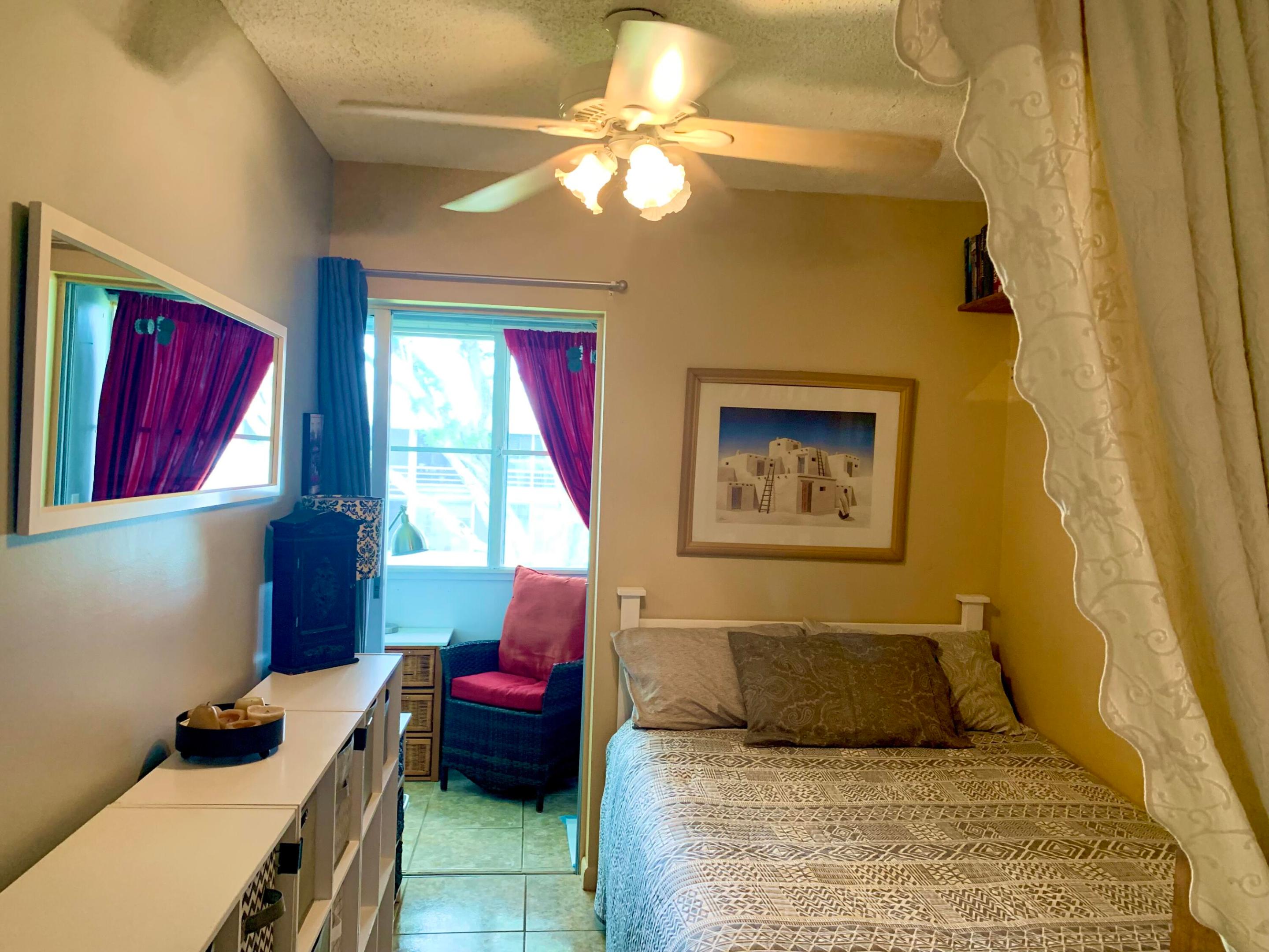 116 Canterbury E Property Photo 52