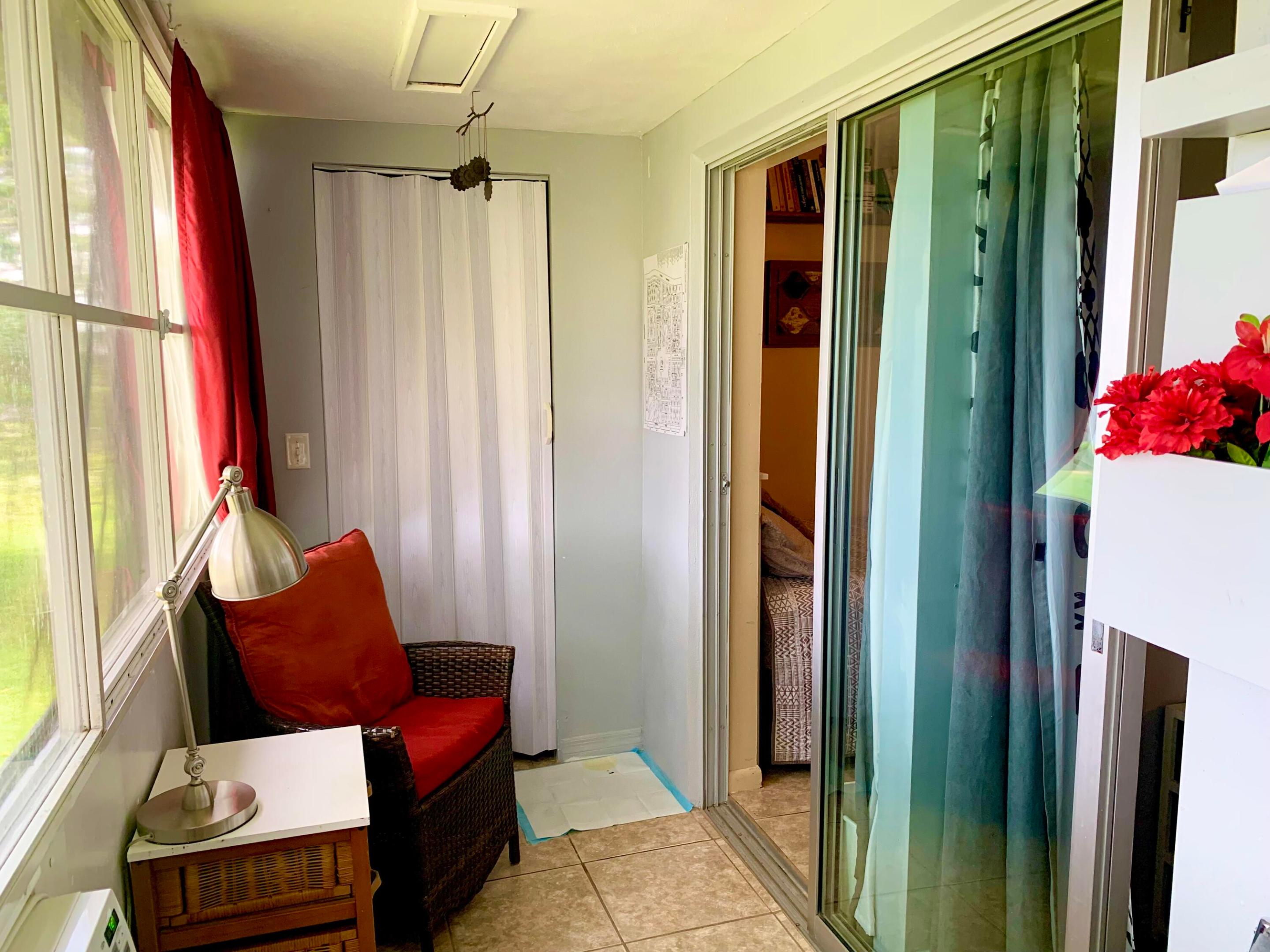 116 Canterbury E Property Photo 53