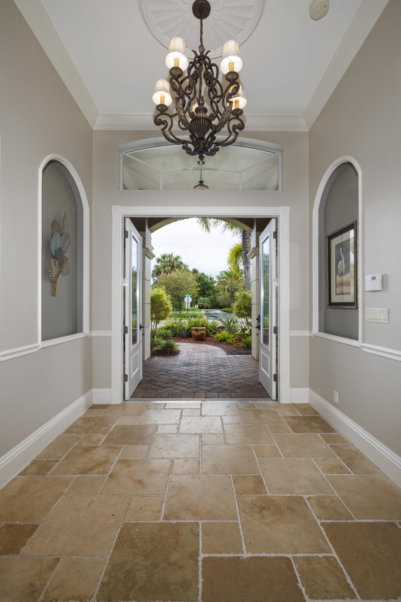 912 Sw Sun Circle Property Photo 3