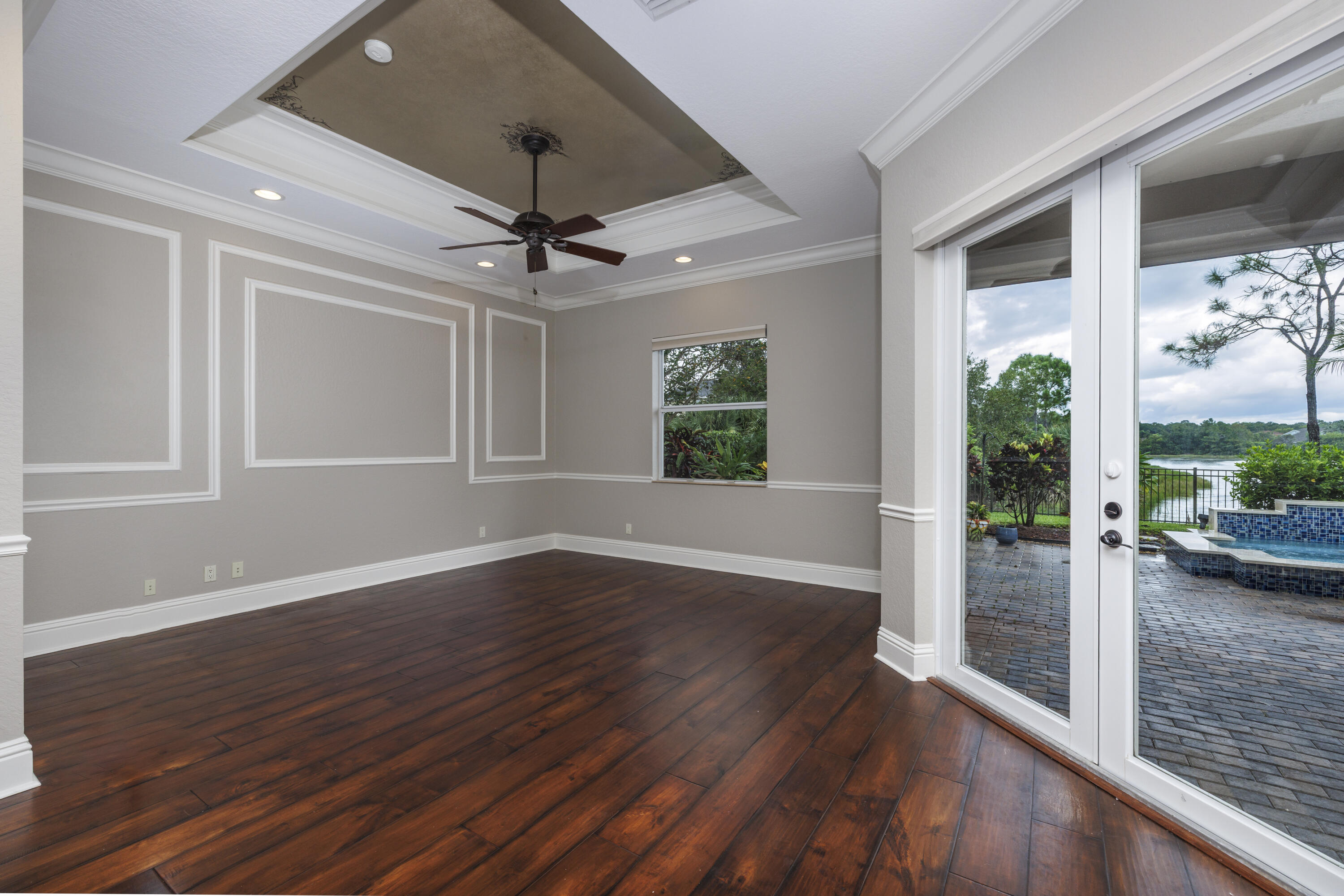 912 Sw Sun Circle Property Photo 17