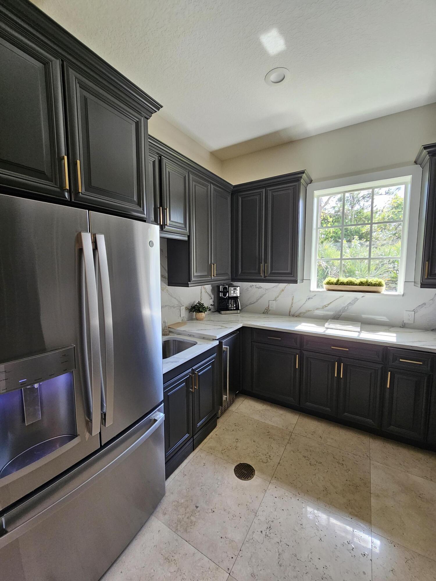 912 Sw Sun Circle Property Photo 26