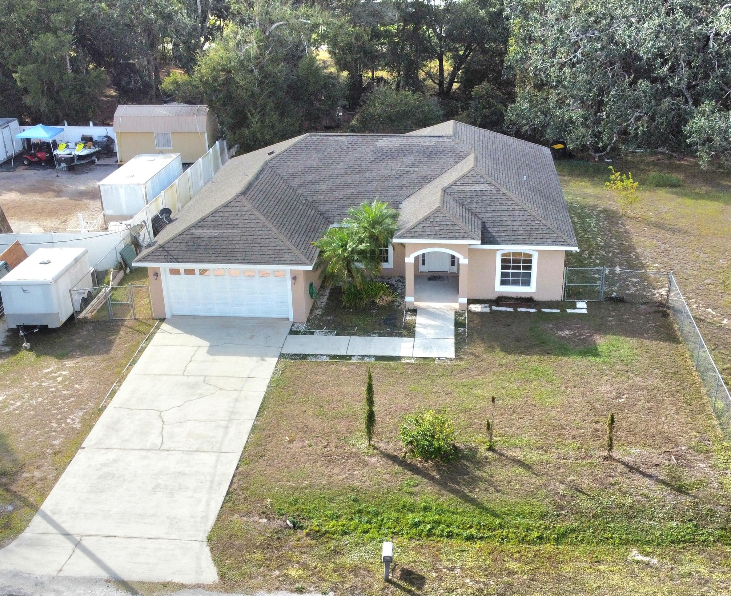 1514 Summer Road Property Photo 3