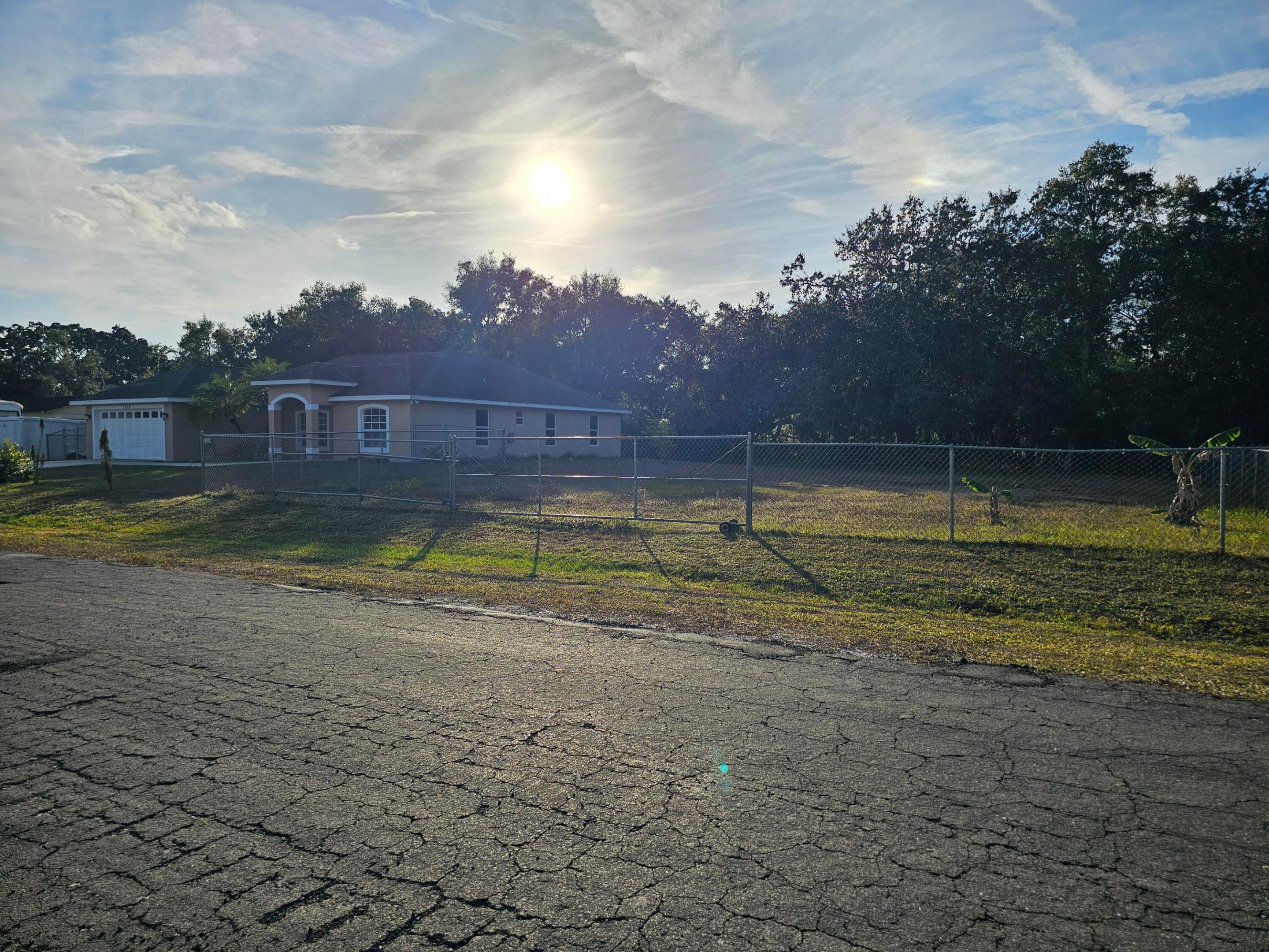 1514 Summer Road Property Photo 10
