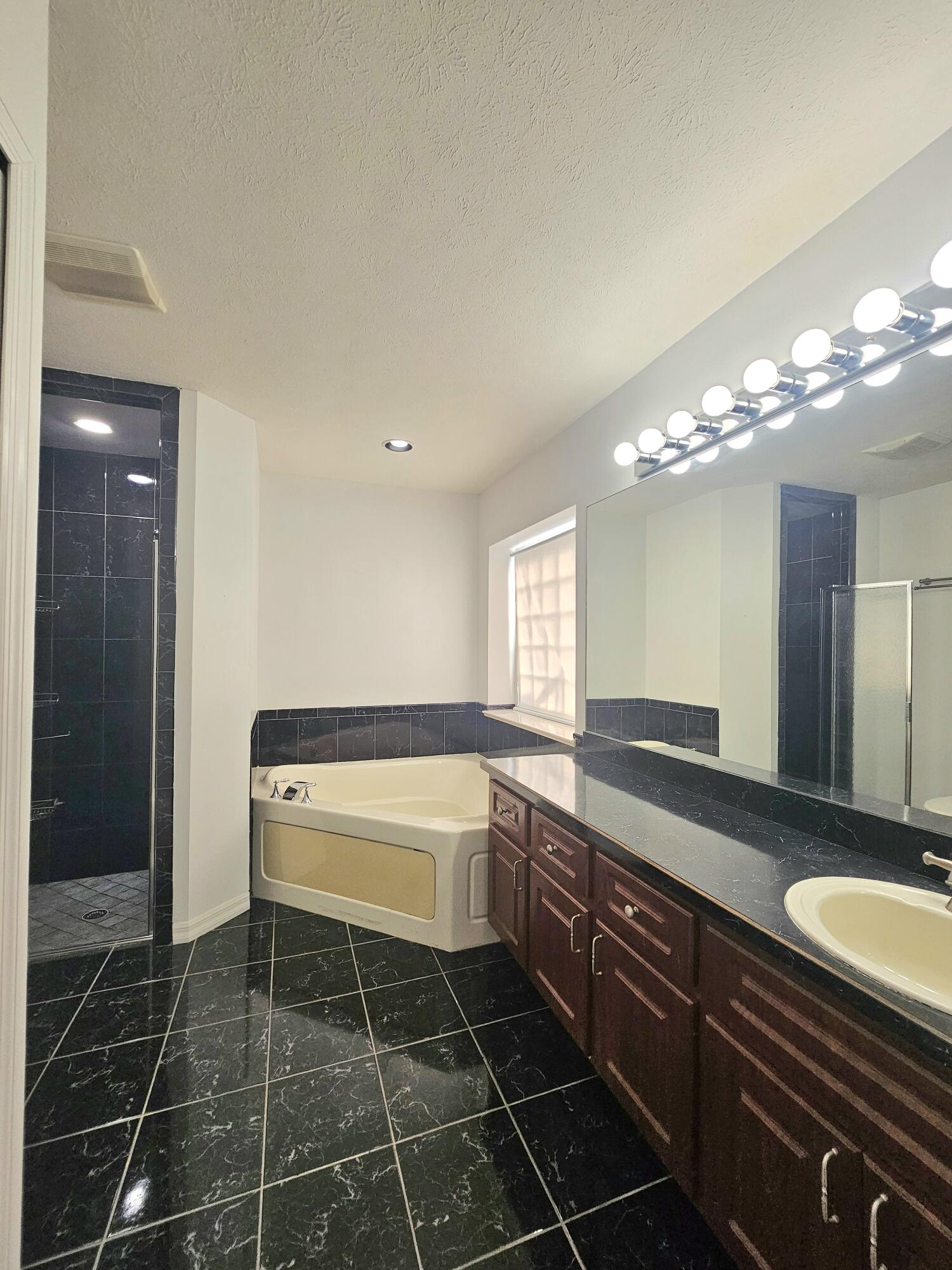 1514 Summer Road Property Photo 28