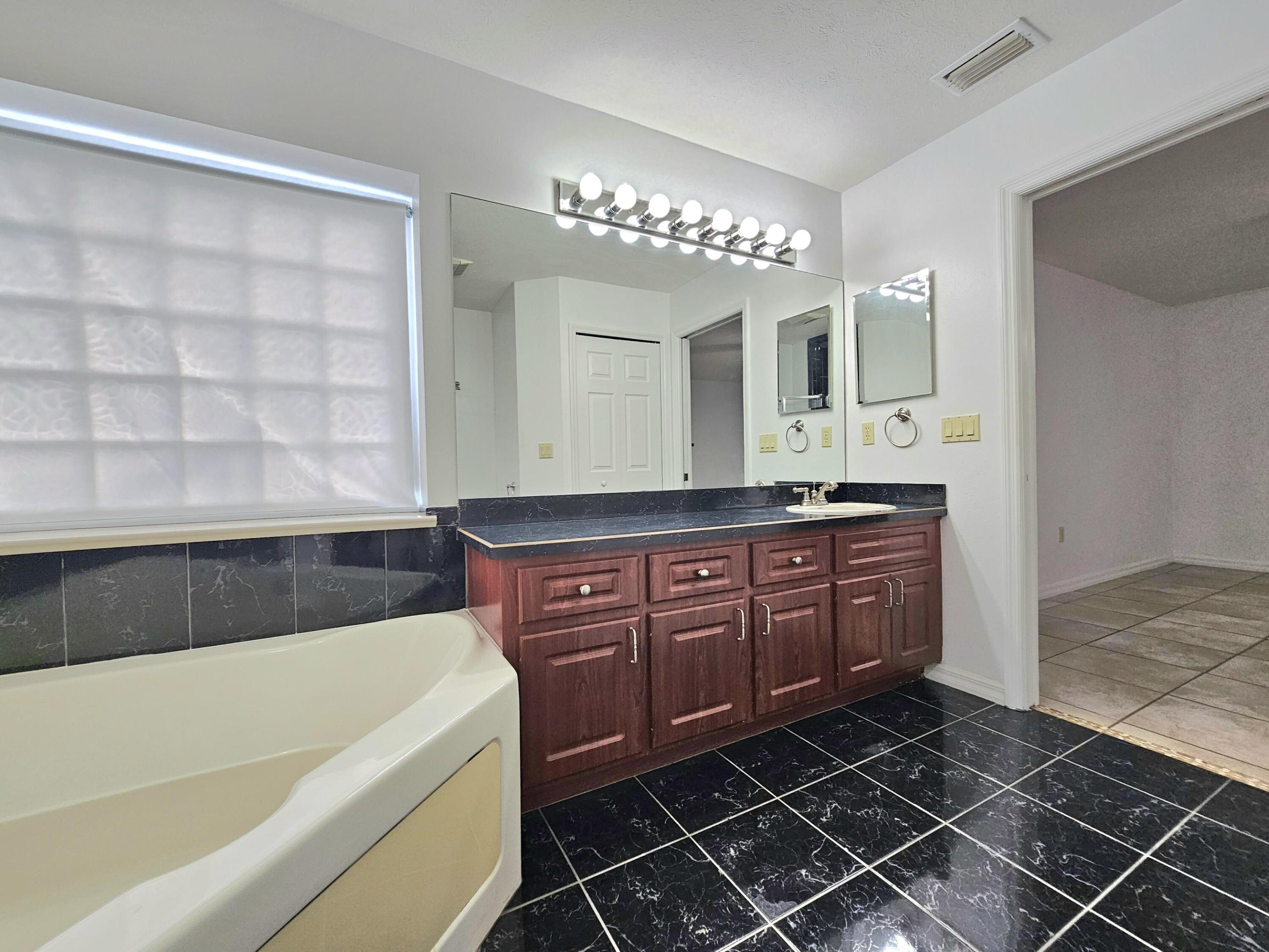 1514 Summer Road Property Photo 29