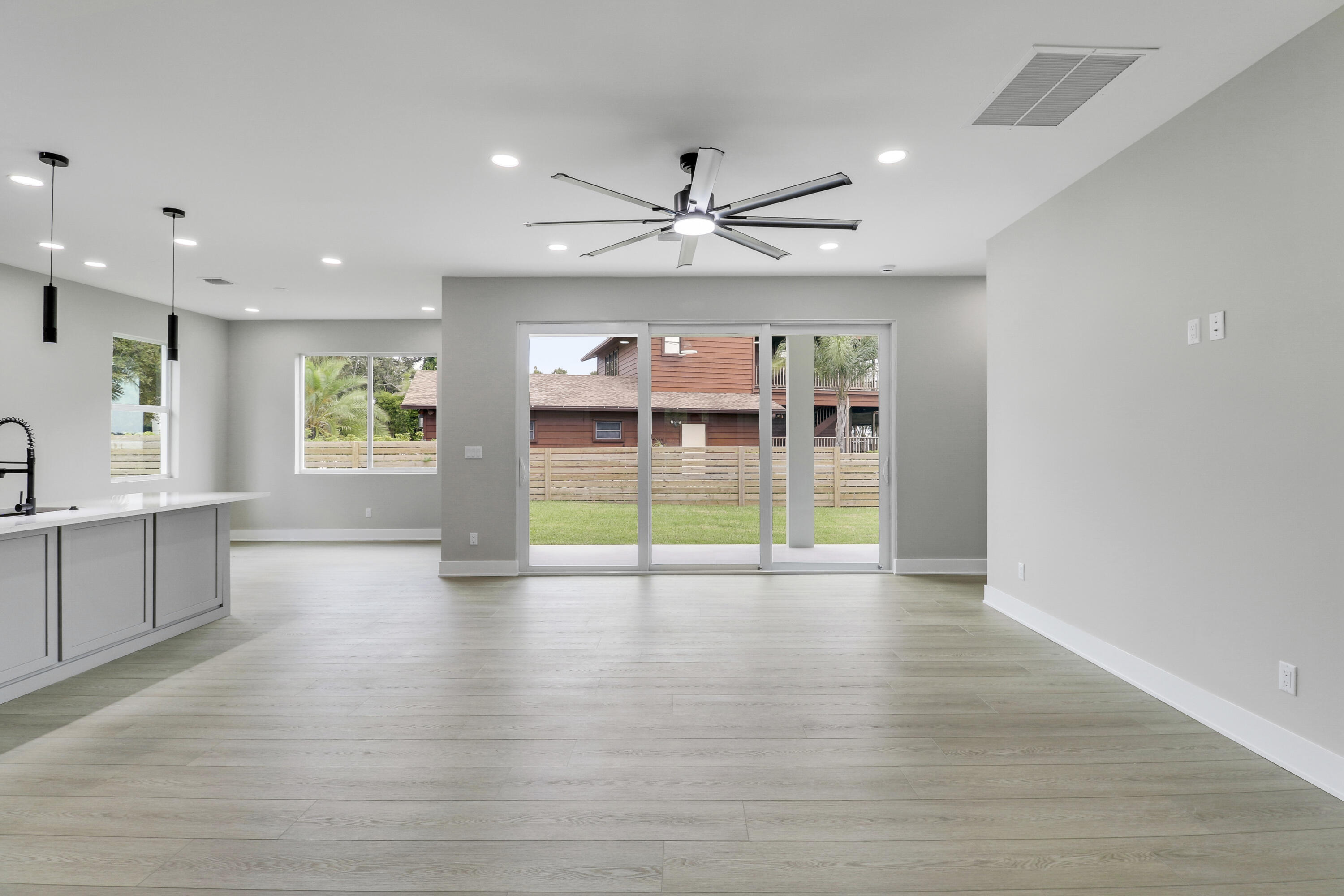 1013 Ne Orange Avenue Property Photo 61