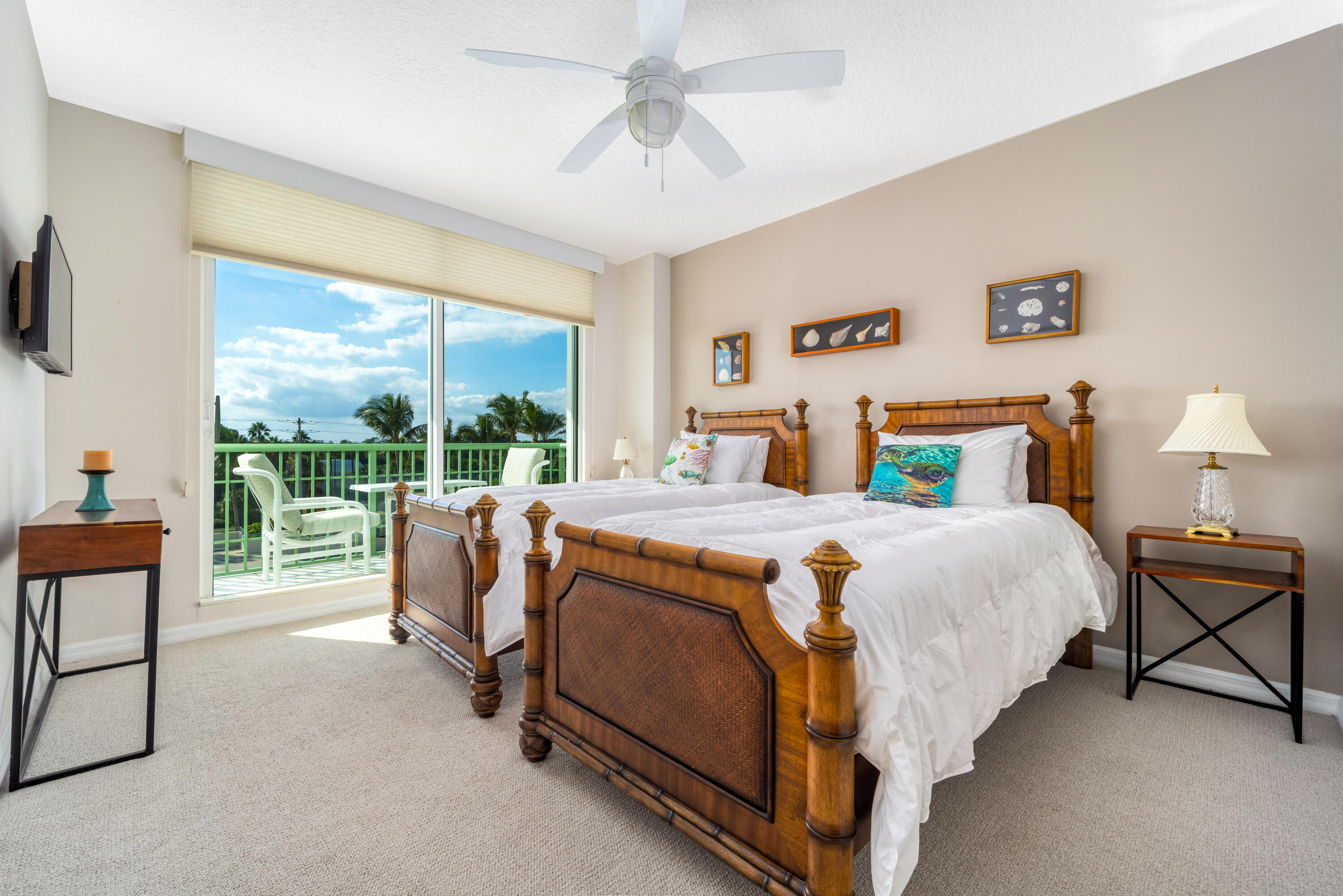 8650 S Ocean Drive 301 Property Photo 25