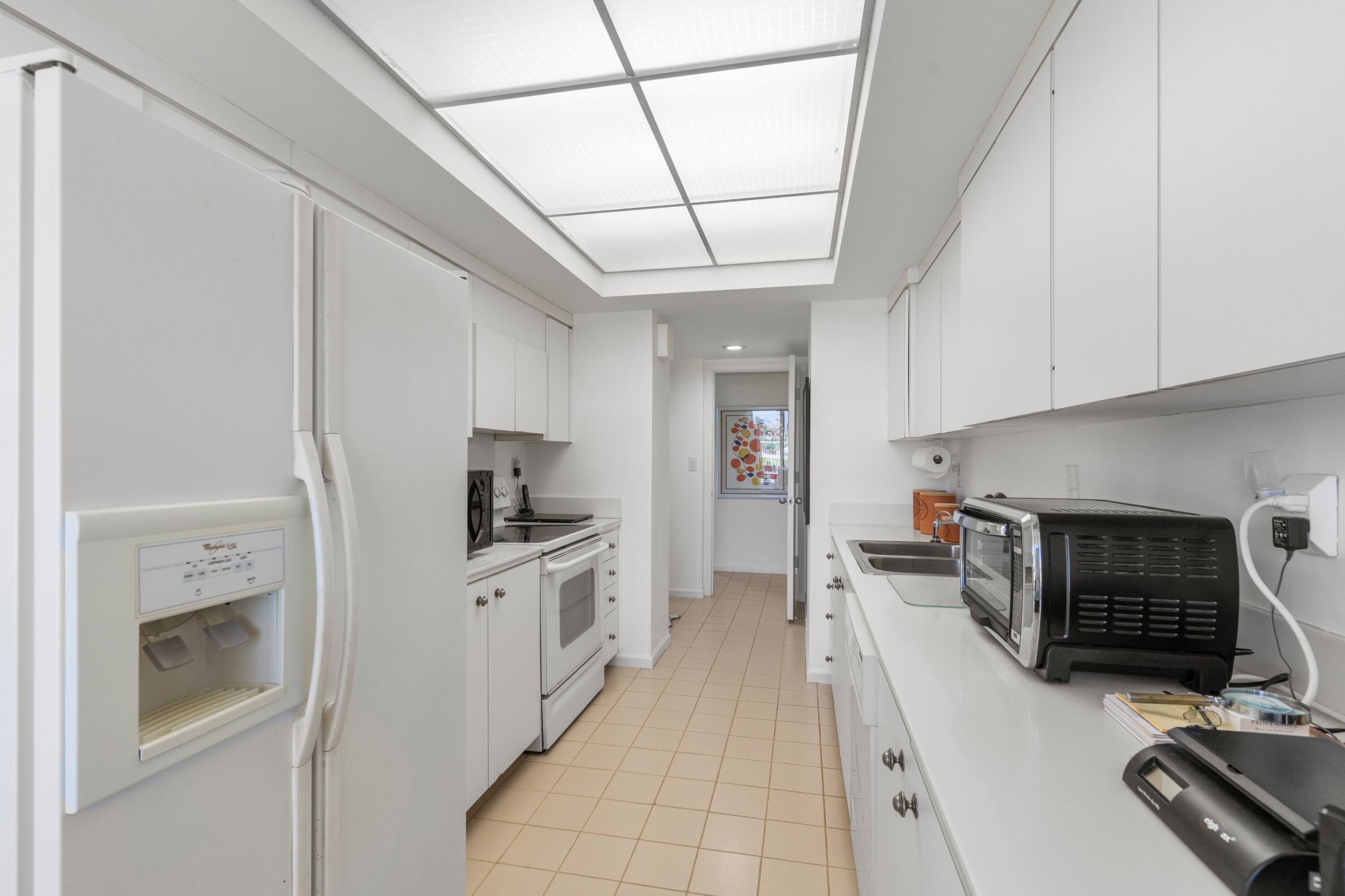 3300 S Ocean Boulevard 103s Property Photo 12