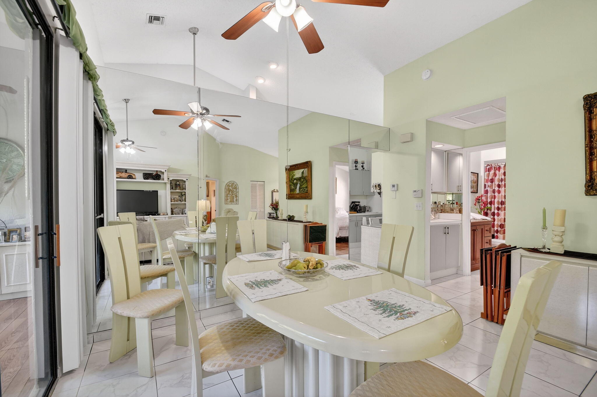 7147 Le Chalet Boulevard Property Photo 13