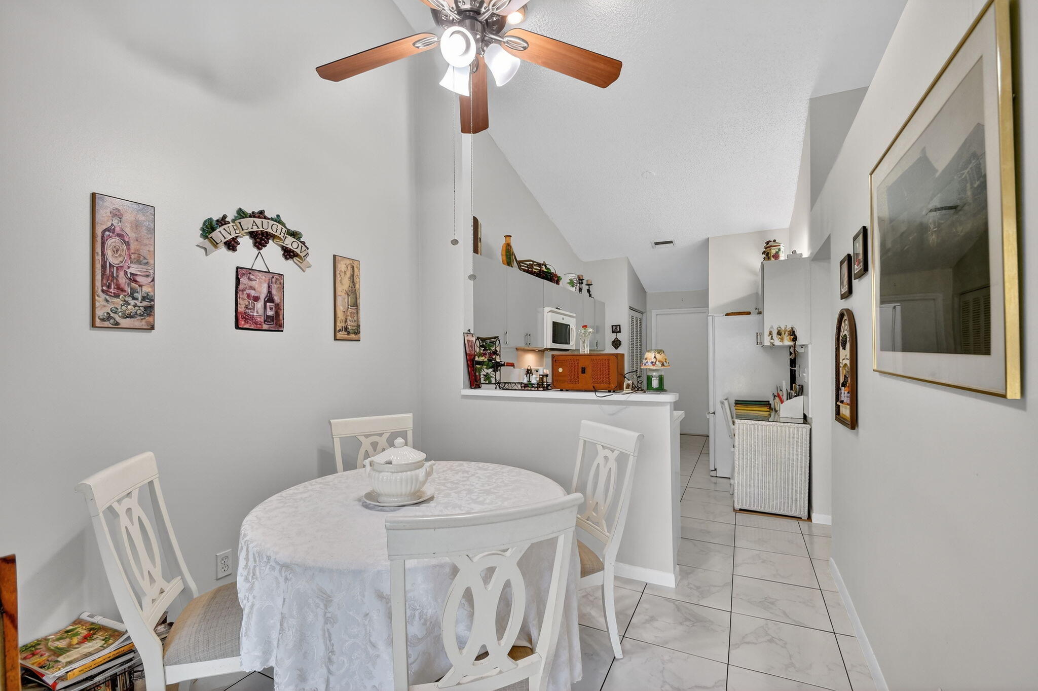 7147 Le Chalet Boulevard Property Photo 19