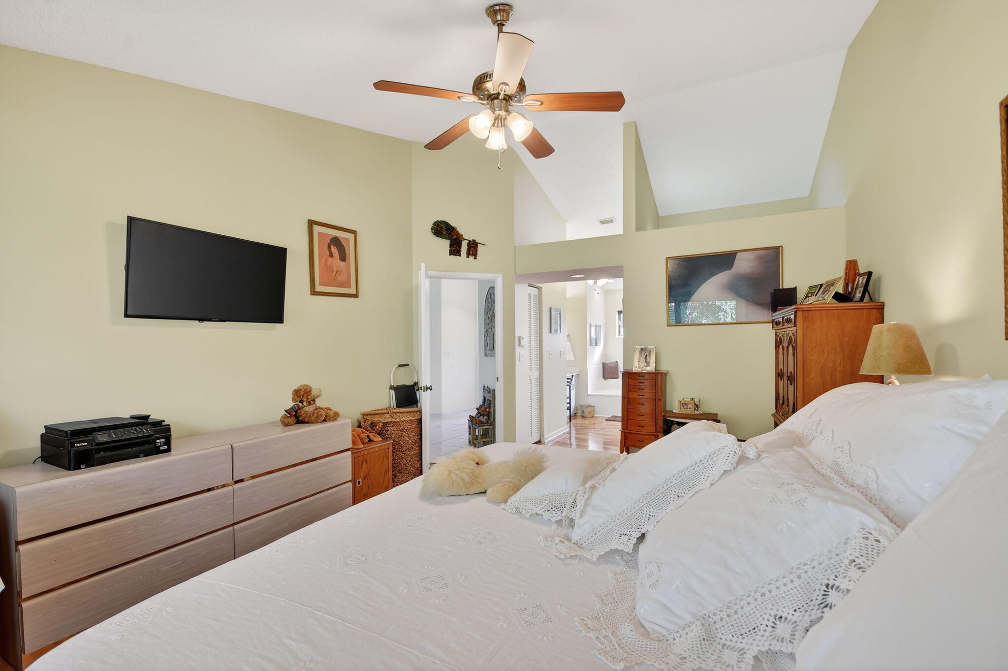 7147 Le Chalet Boulevard Property Photo 27