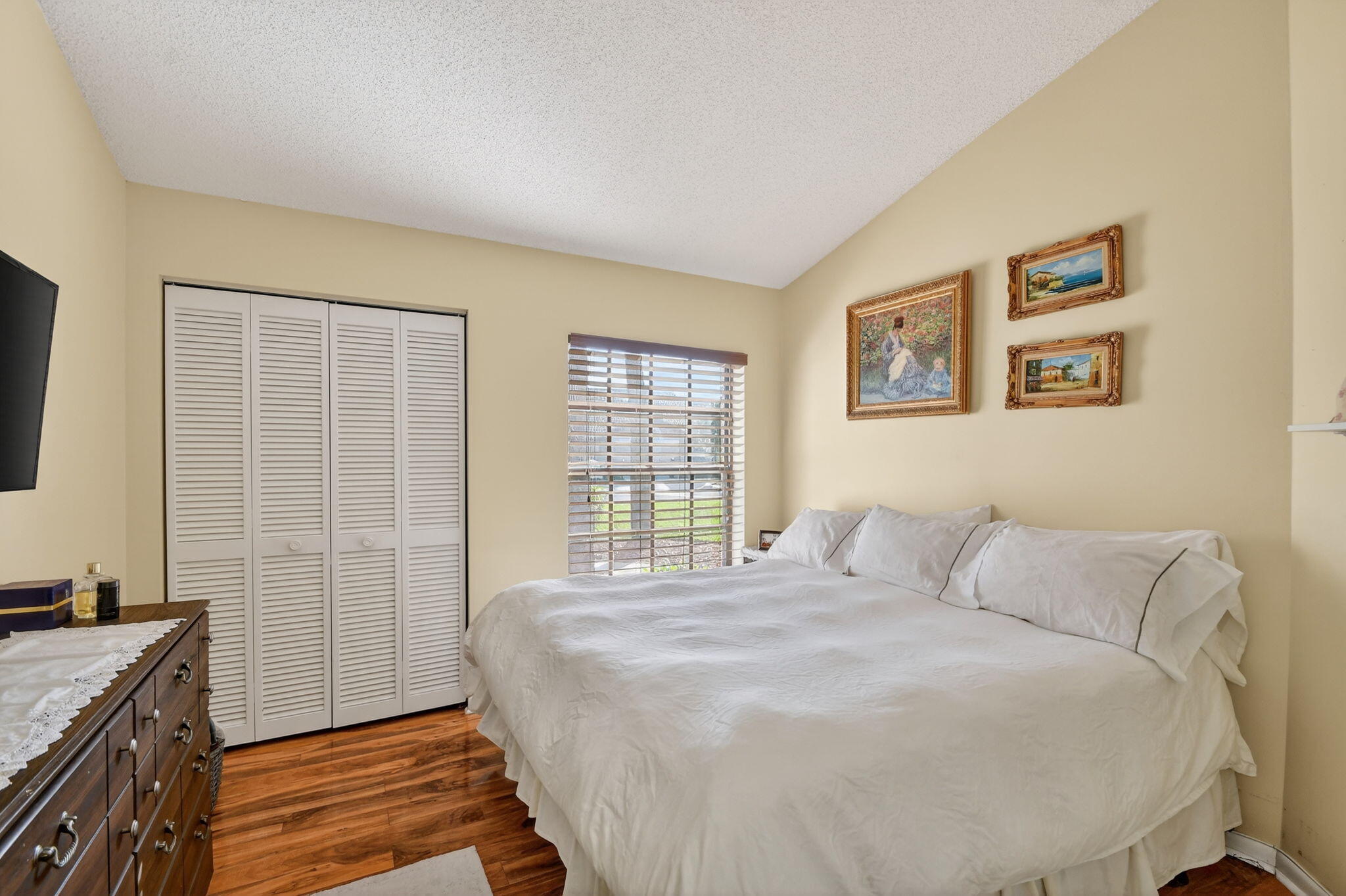 7147 Le Chalet Boulevard Property Photo 35