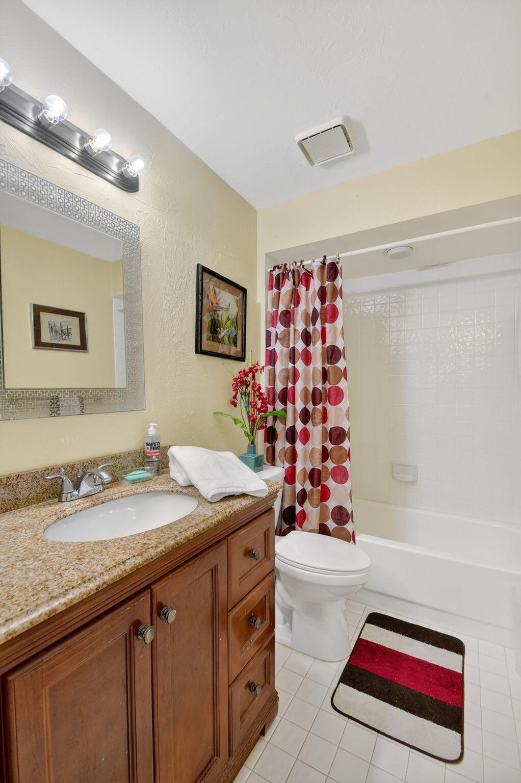 7147 Le Chalet Boulevard Property Photo 38