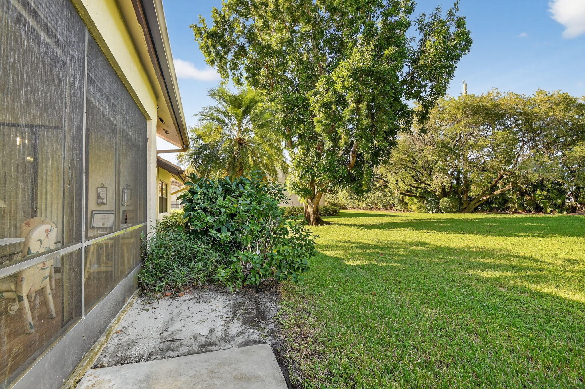 7147 Le Chalet Boulevard Property Photo 39