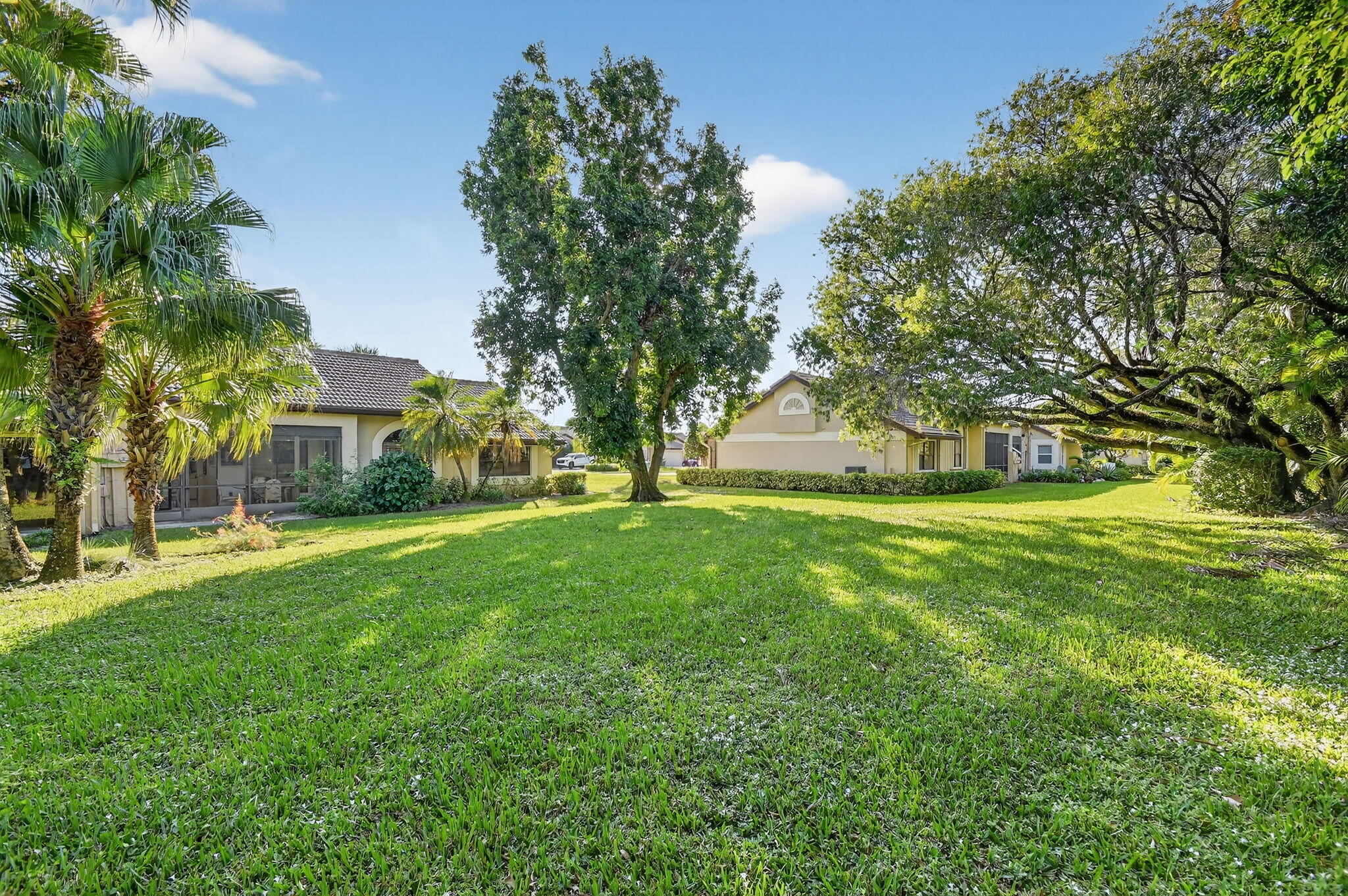 7147 Le Chalet Boulevard Property Photo 45