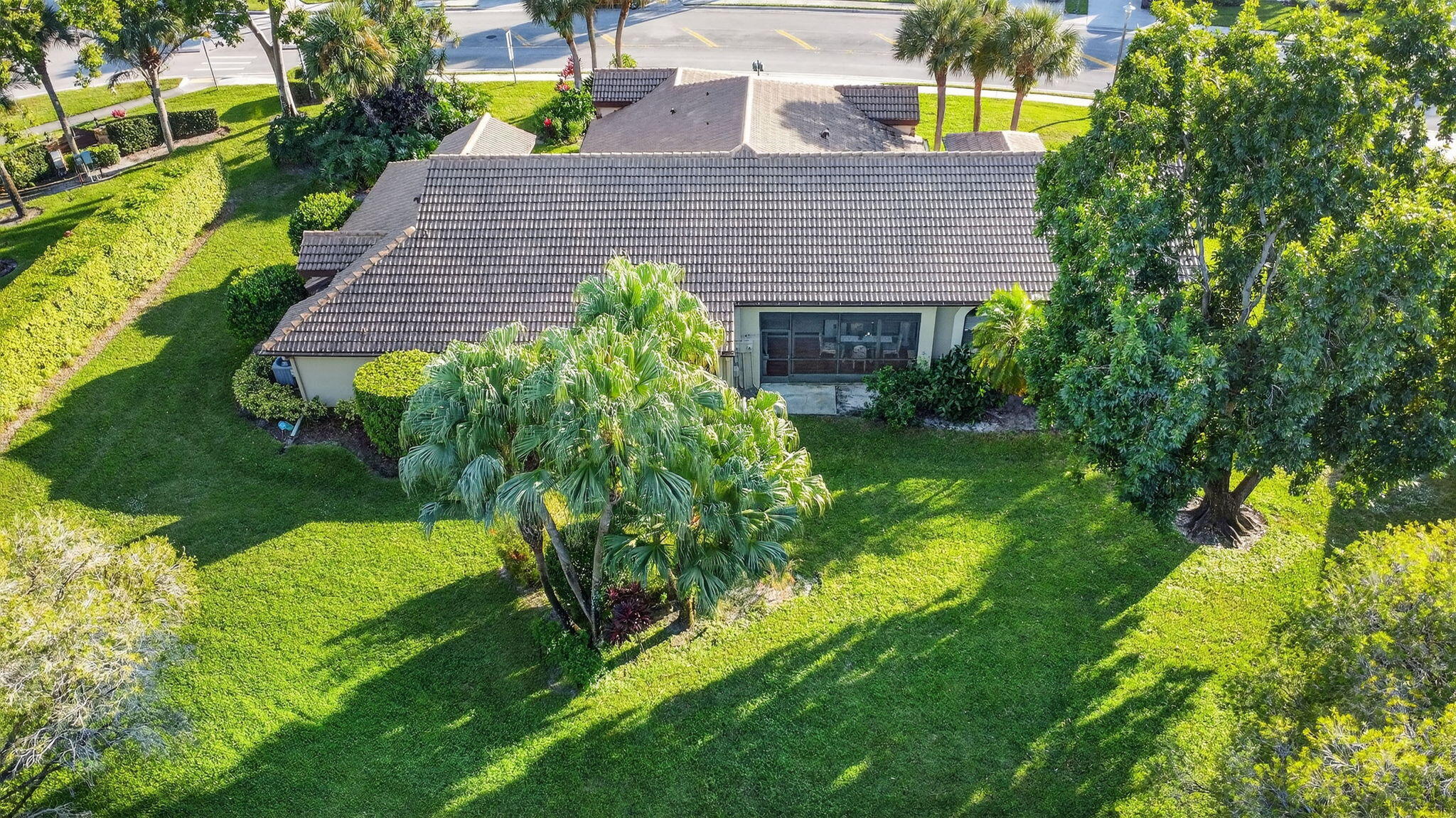 7147 Le Chalet Boulevard Property Photo 55