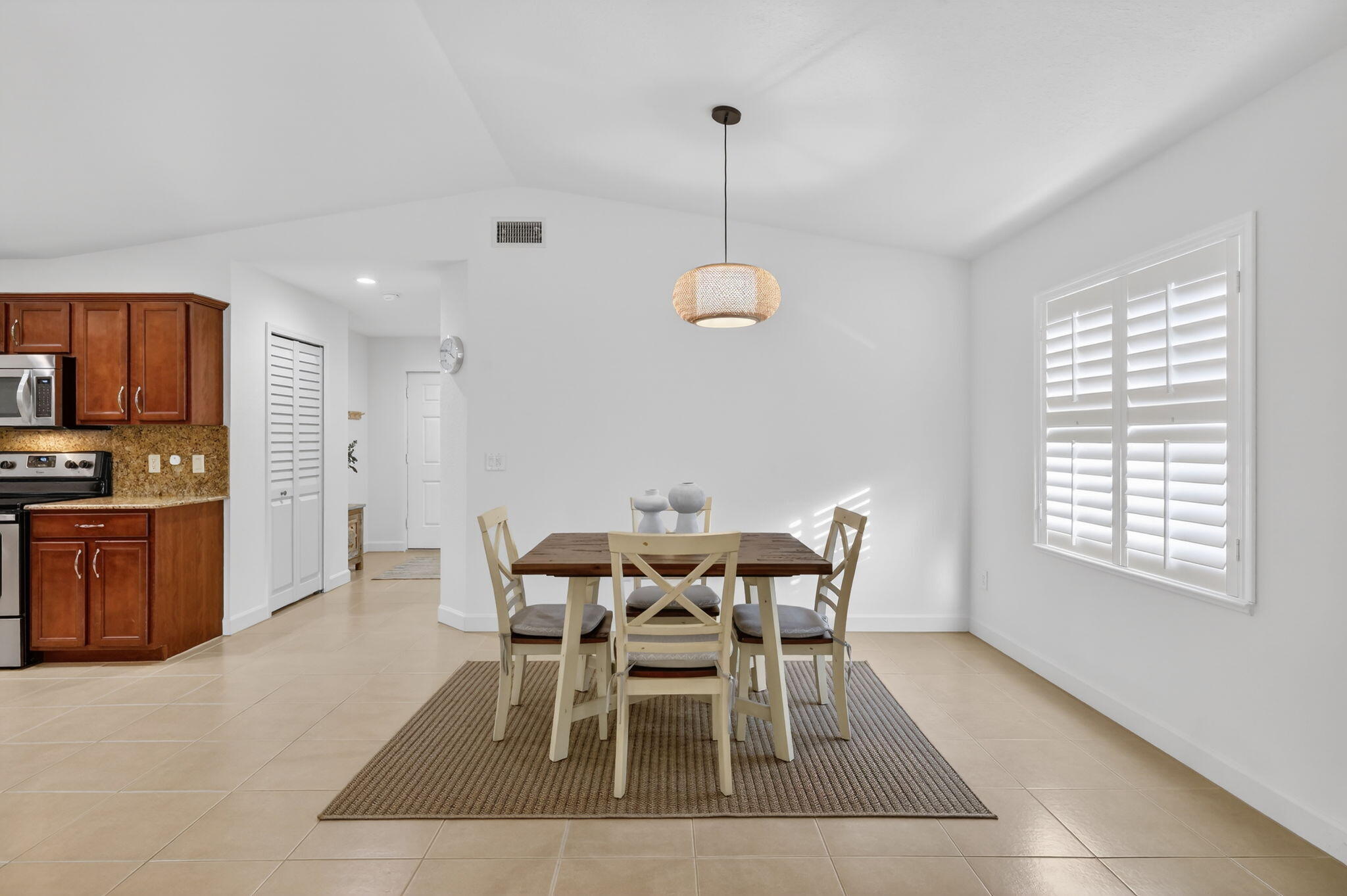 24 Azul Property Photo 10