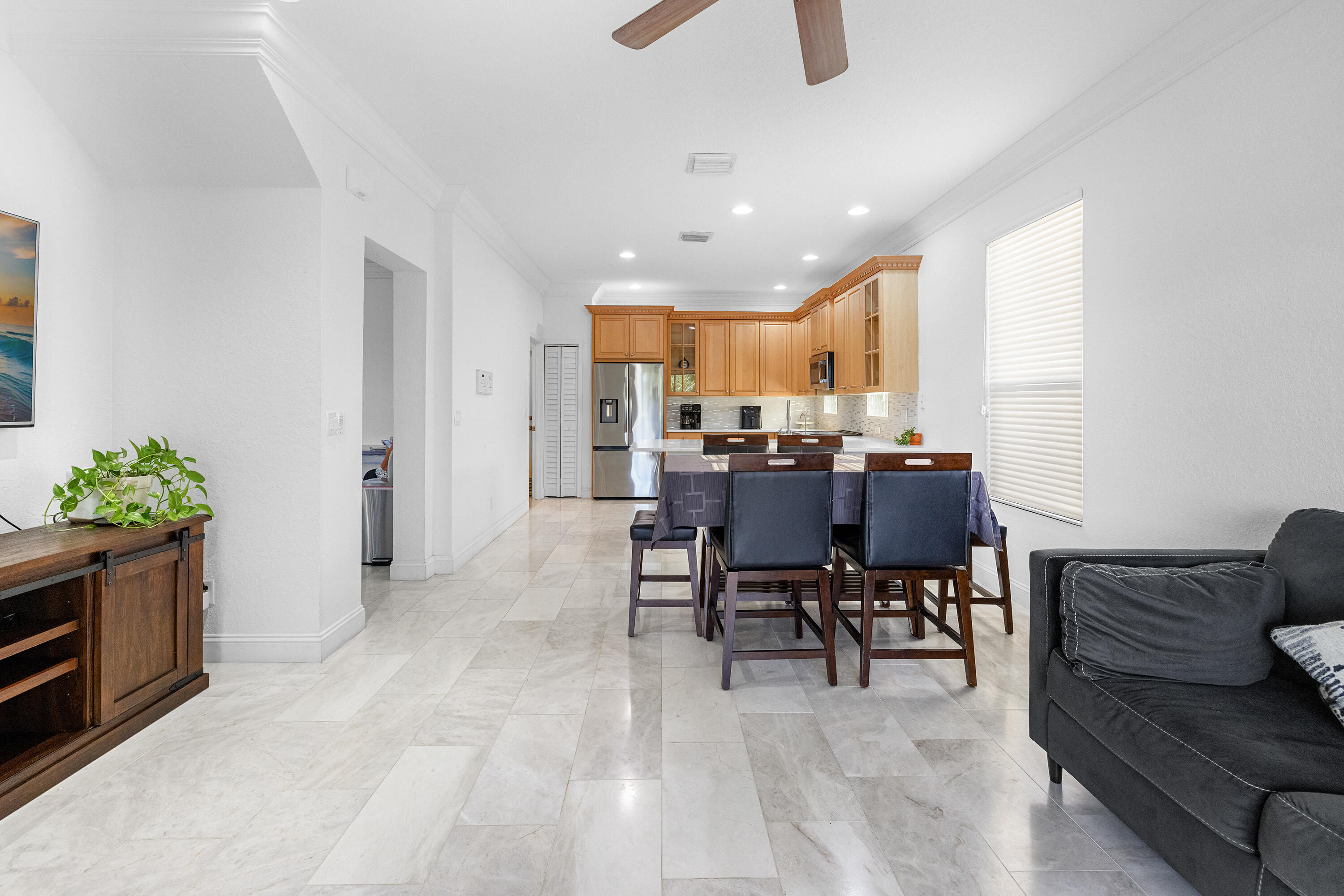 6575 Spring Meadow Drive Property Photo 11