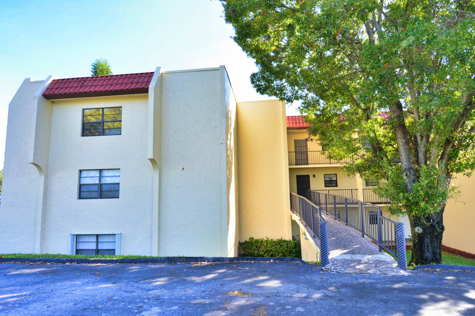 2050 Oleander Boulevard 5-306 Property Photo 40