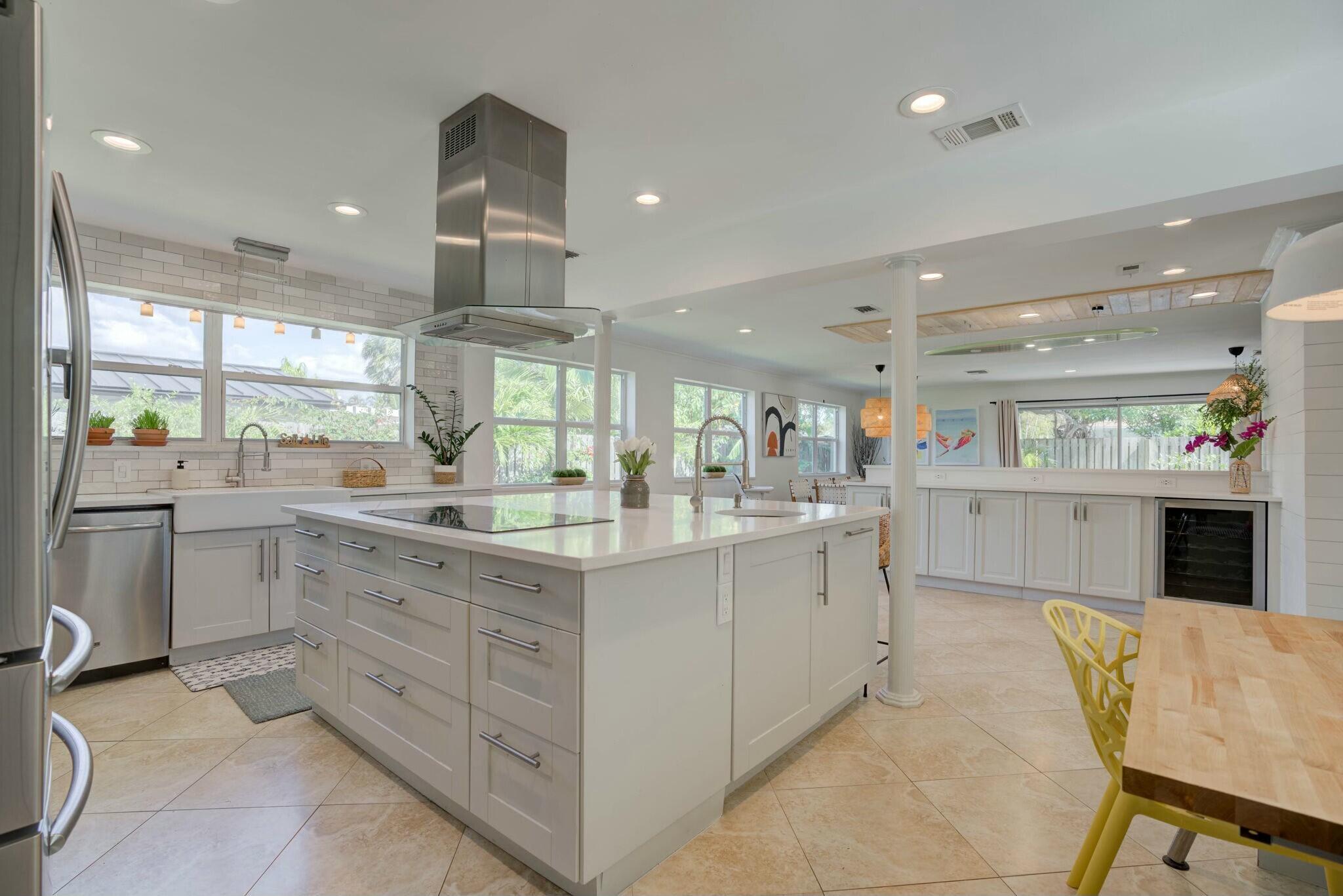 547 Marlin Road Property Photo 3