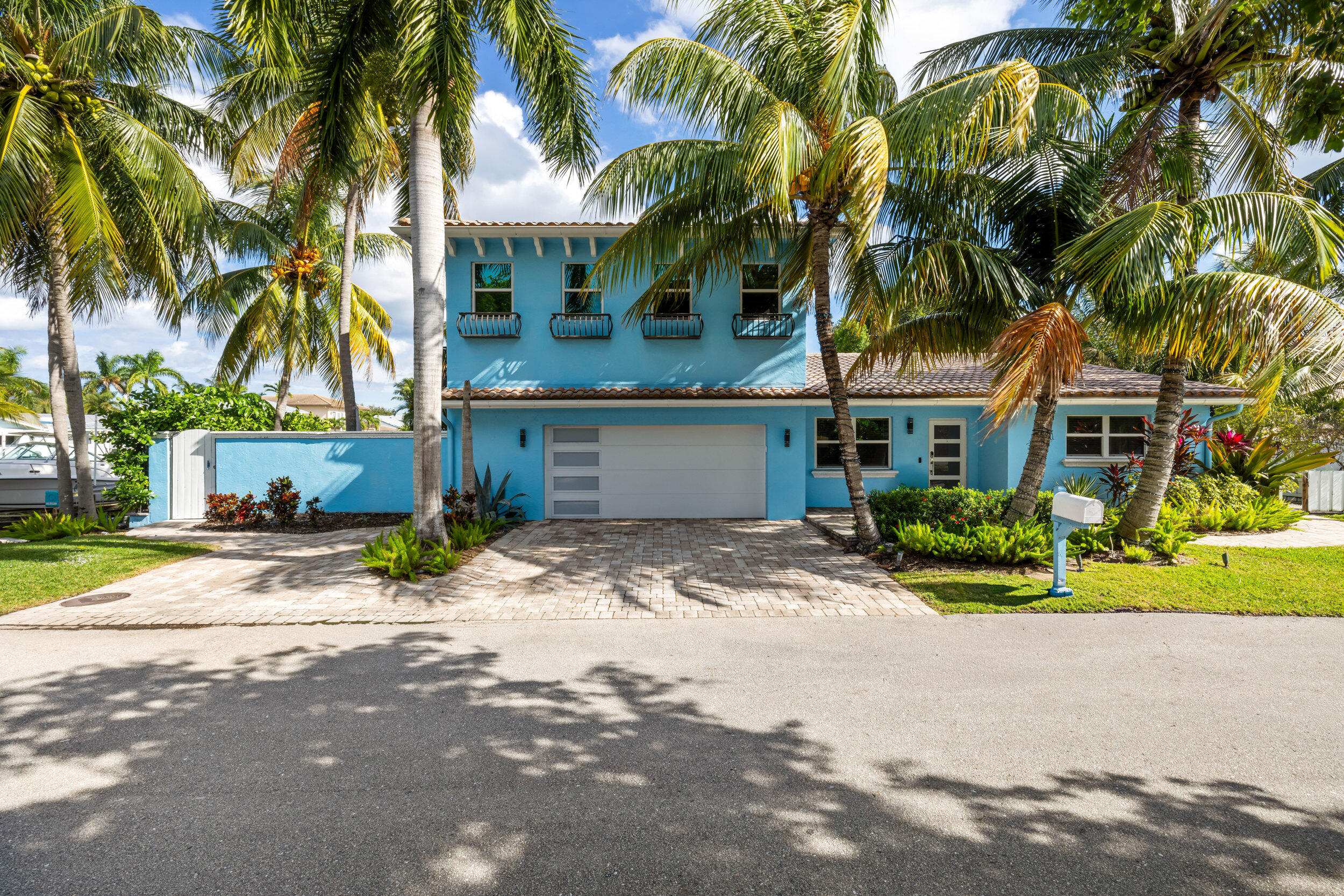 100 Neptune Drive Property Photo 1