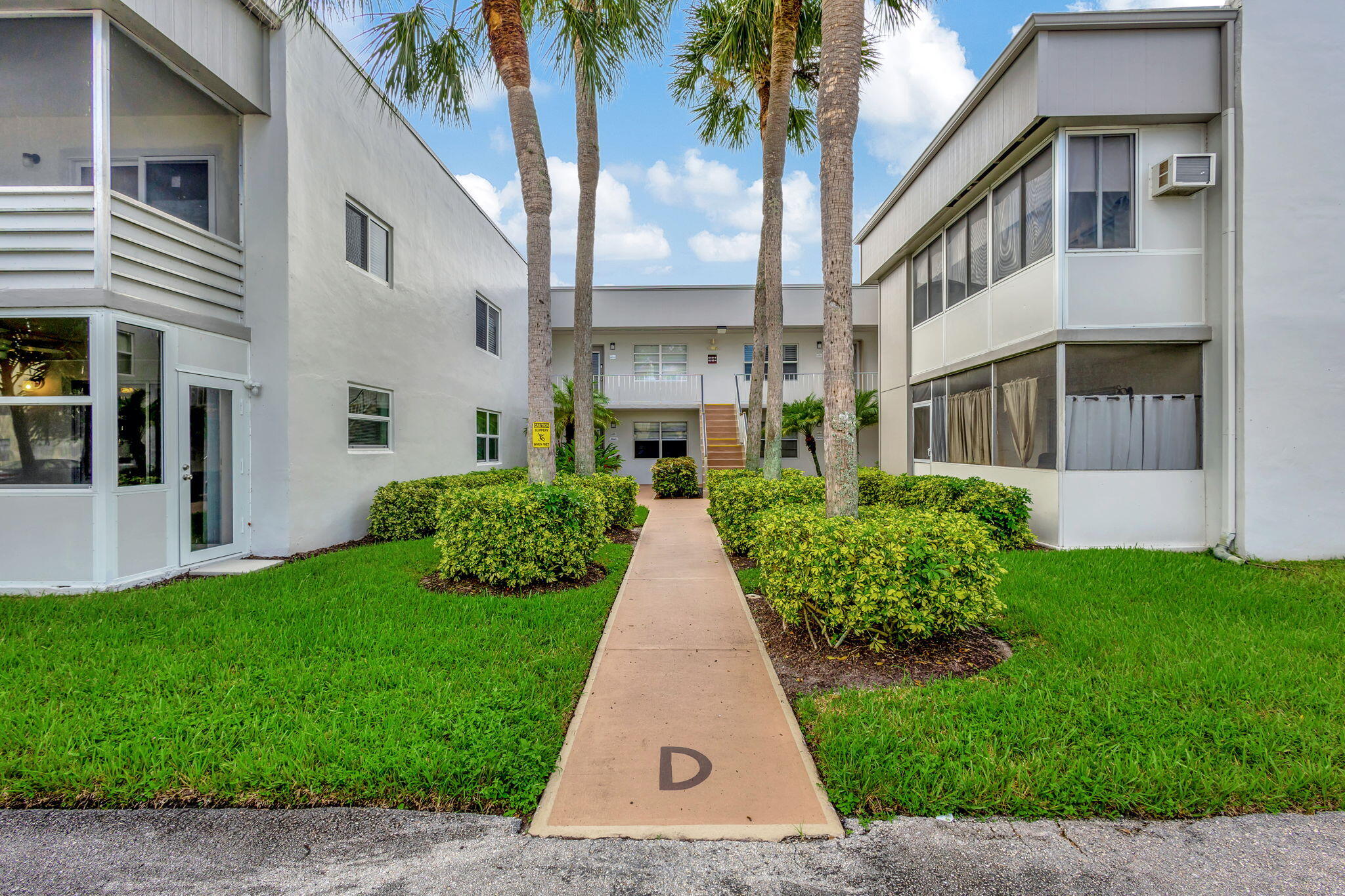 185 Normandy D Property Photo 2