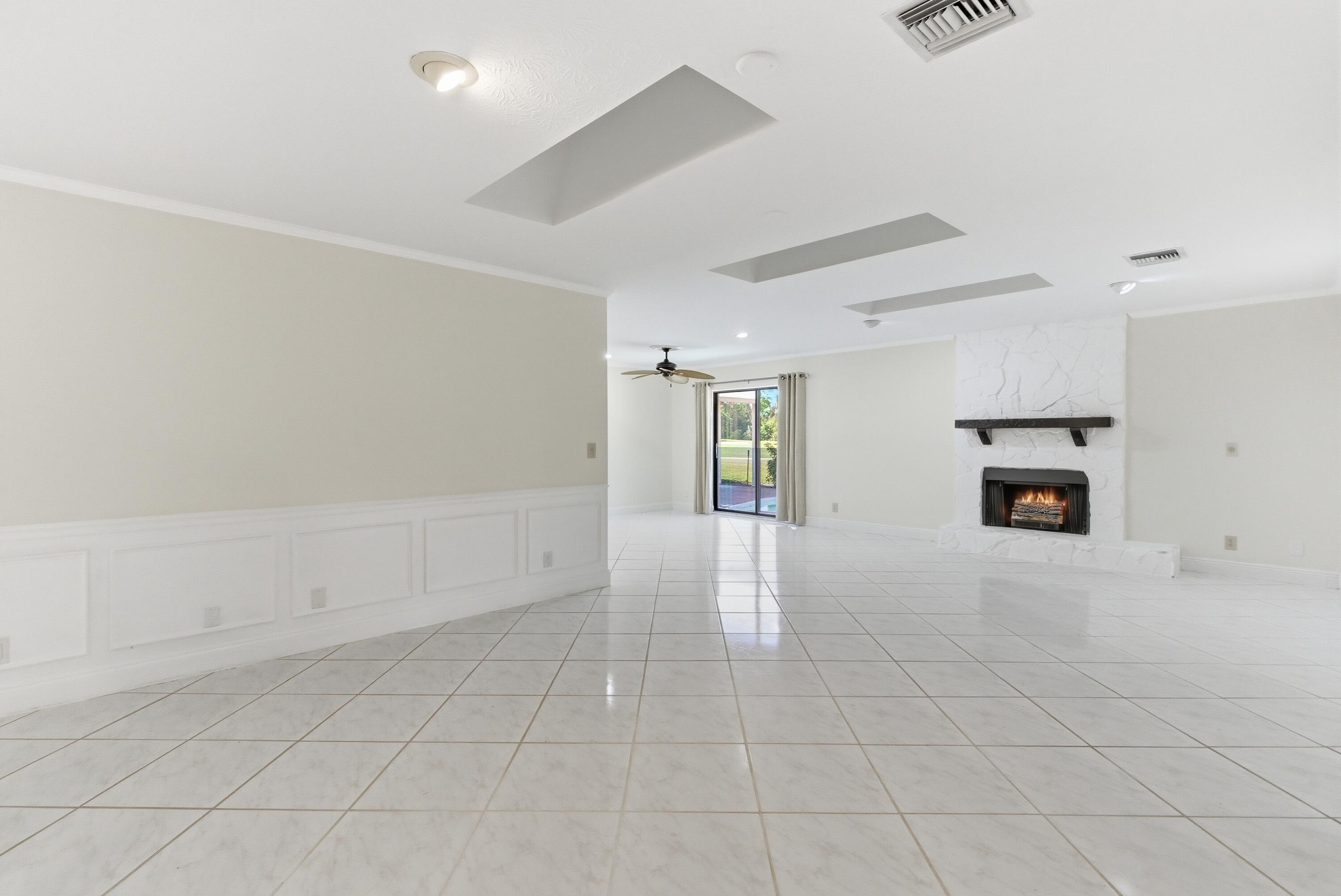 5151 Se Burning Tree Circle Property Photo 17
