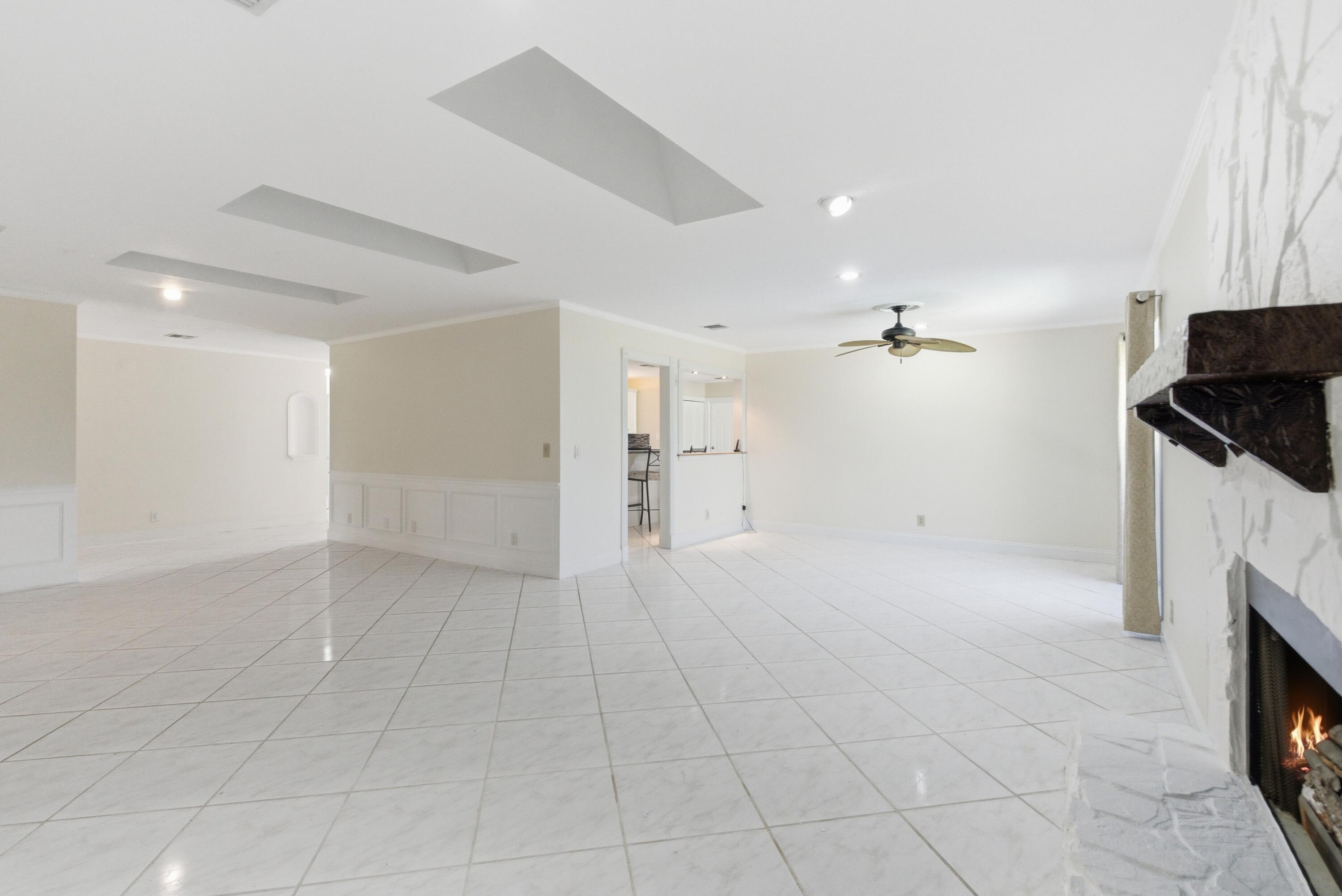 5151 Se Burning Tree Circle Property Photo 19