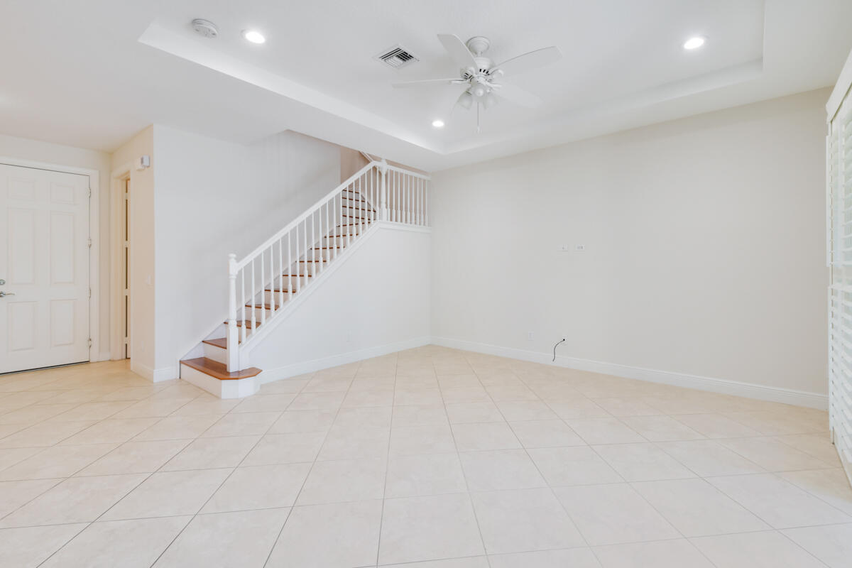 4644 Cadiz Circle Property Photo 7