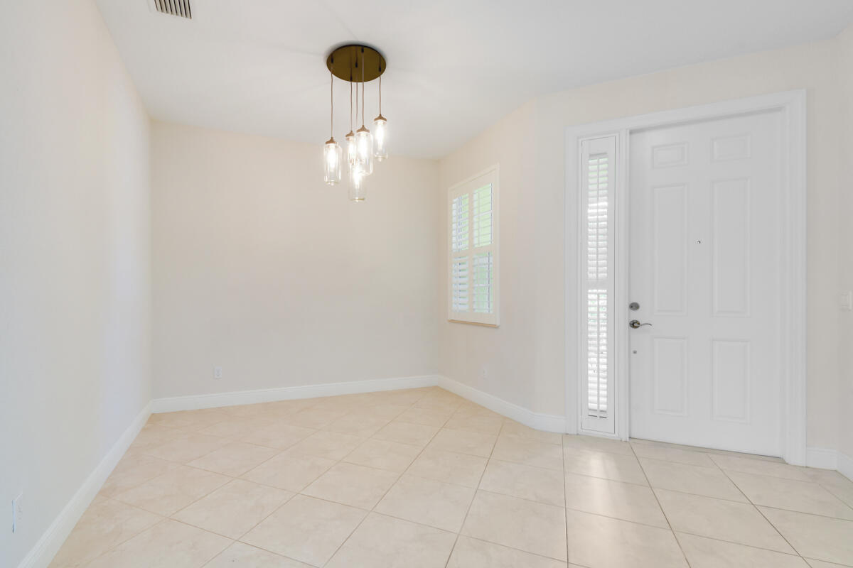 4644 Cadiz Circle Property Photo 9