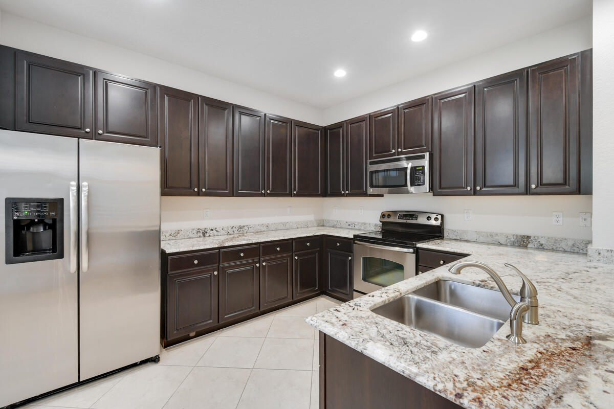 4644 Cadiz Circle Property Photo 13