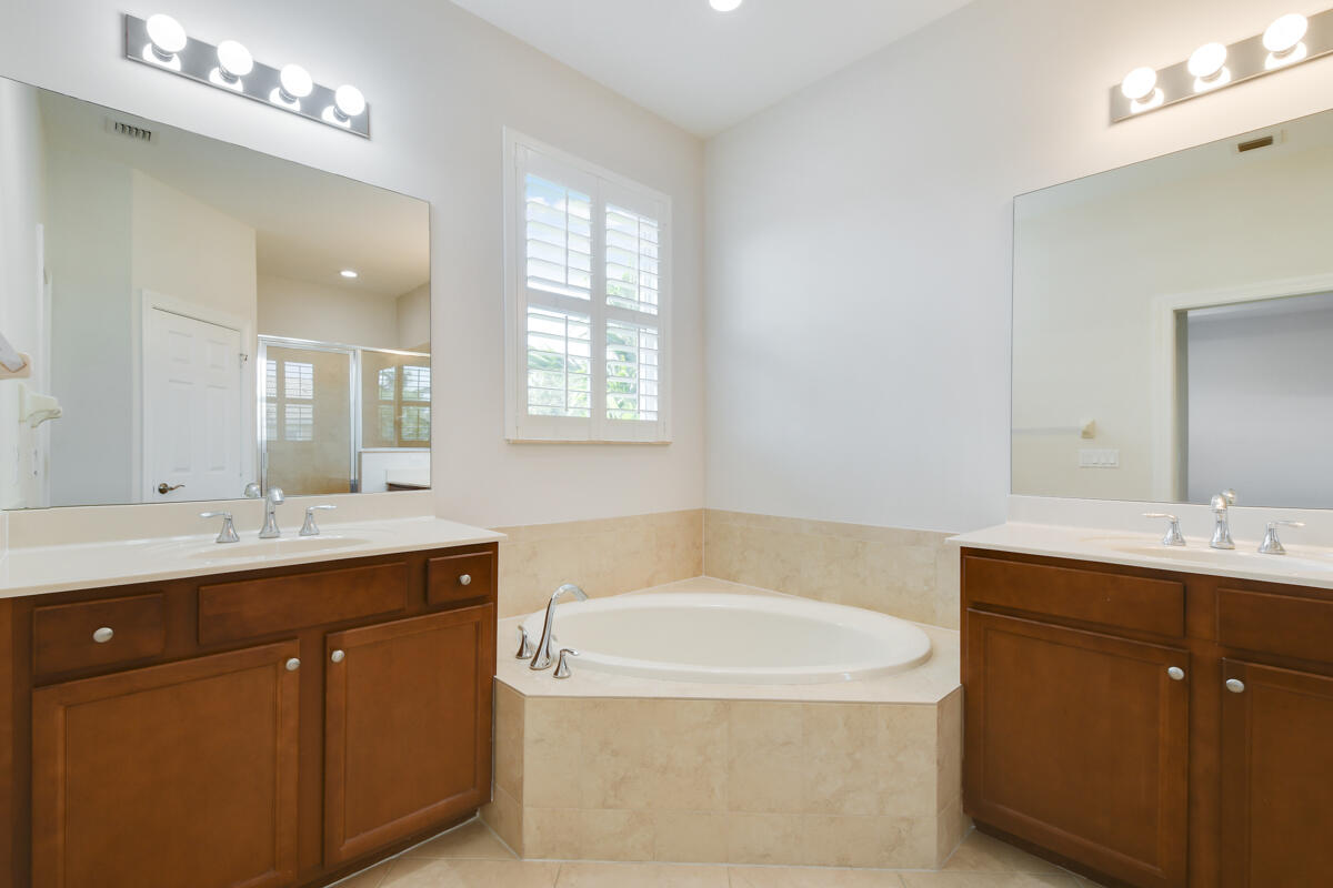 4644 Cadiz Circle Property Photo 23