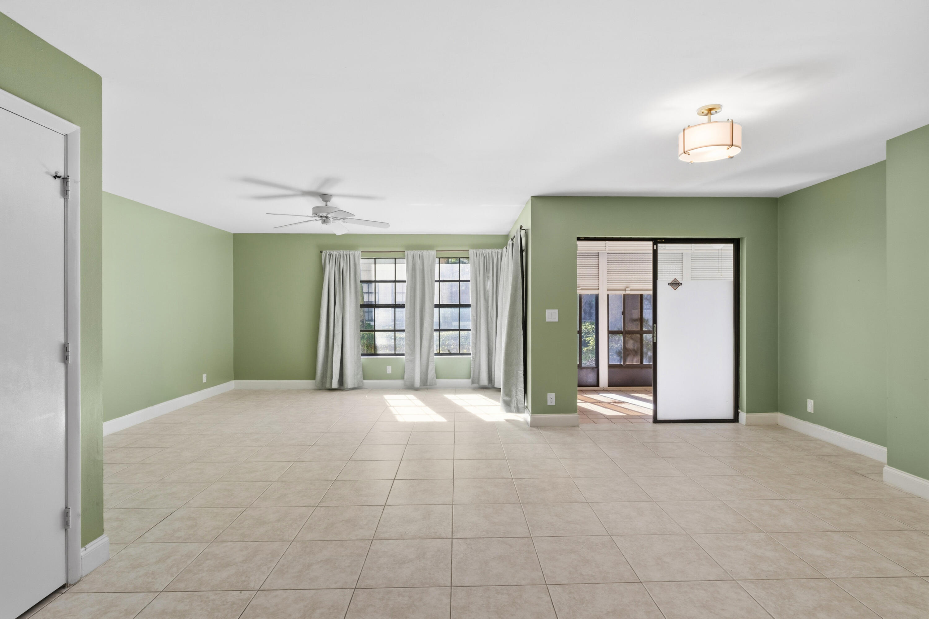 3233 Perimeter Drive 2511 Property Photo 9