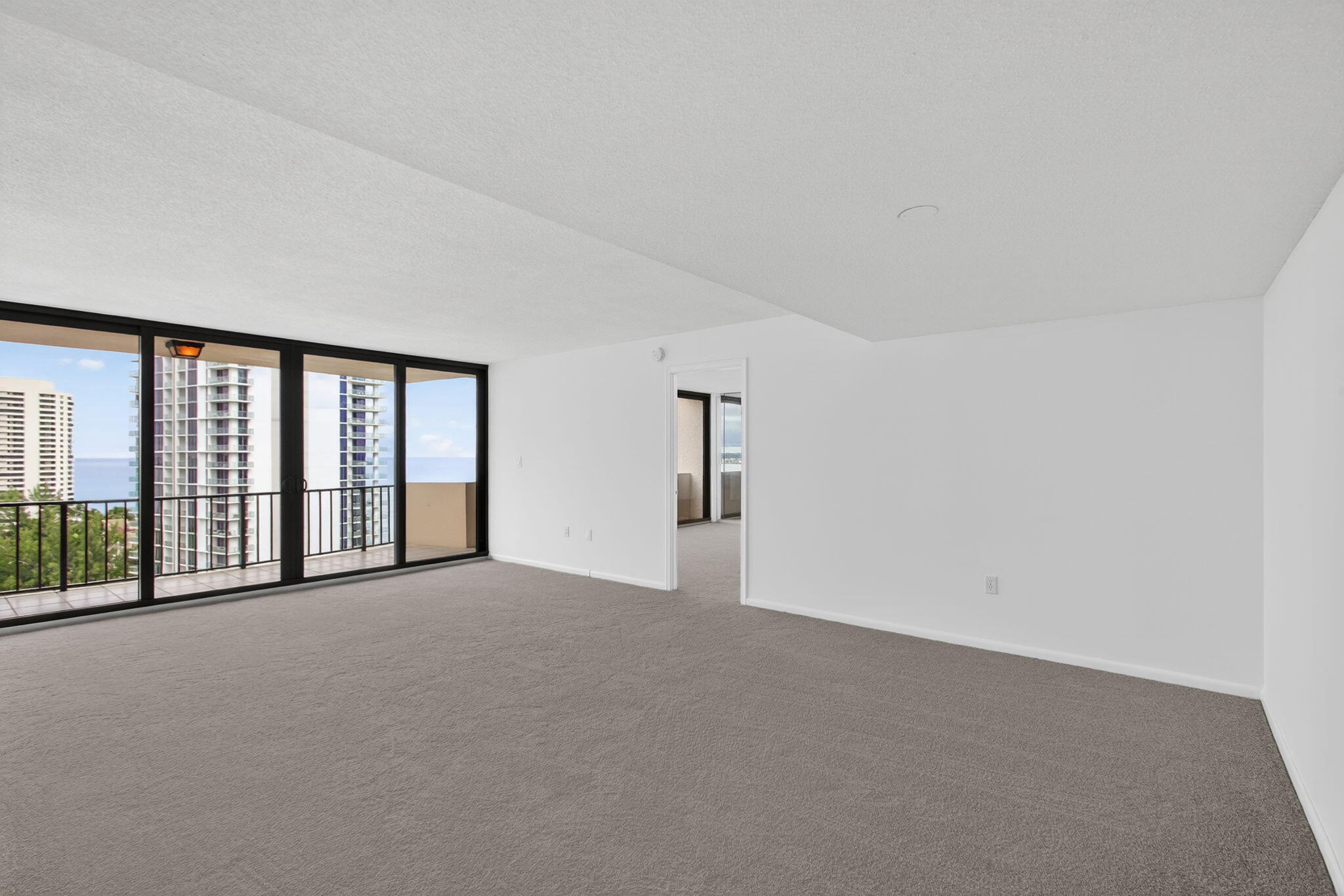4200 N Ocean Drive 2-1606 Property Photo 7