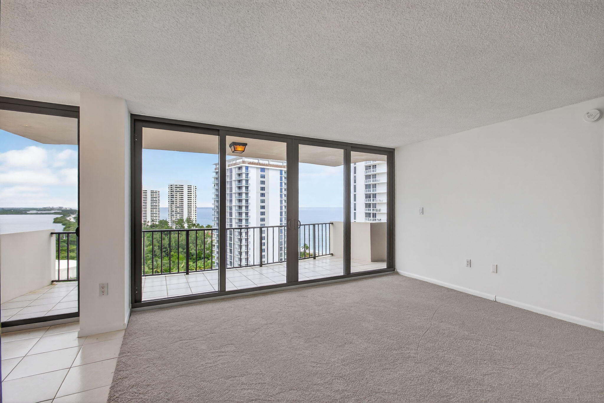 4200 N Ocean Drive 2-1606 Property Photo 8