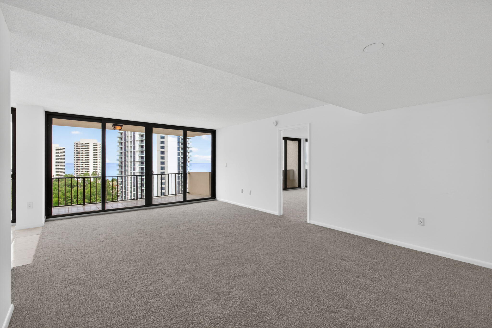 4200 N Ocean Drive 2-1606 Property Photo 10