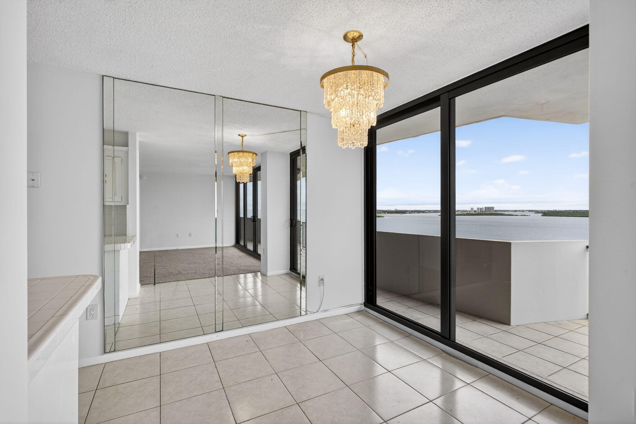 4200 N Ocean Drive 2-1606 Property Photo 12