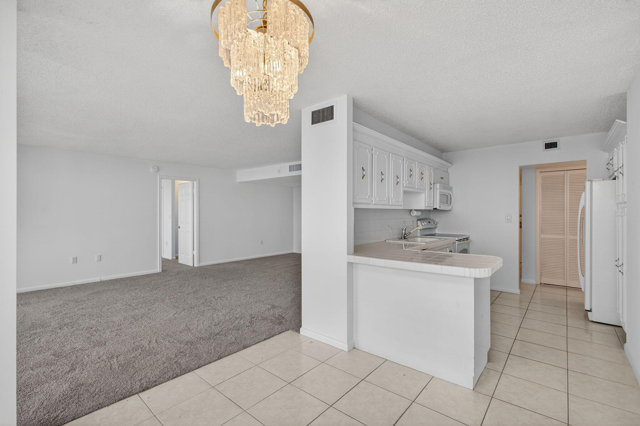 4200 N Ocean Drive 2-1606 Property Photo 14