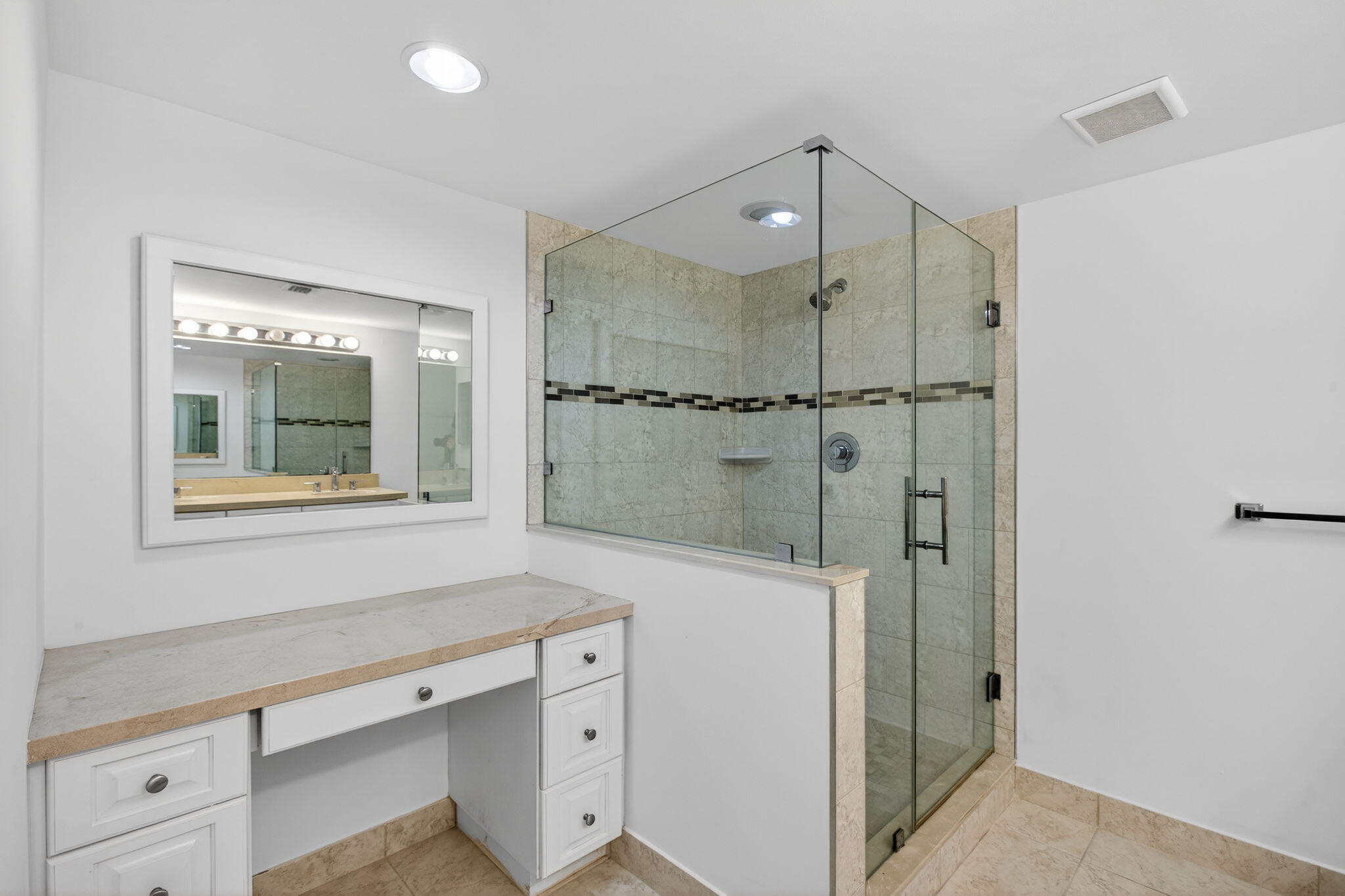 4200 N Ocean Drive 2-1606 Property Photo 16