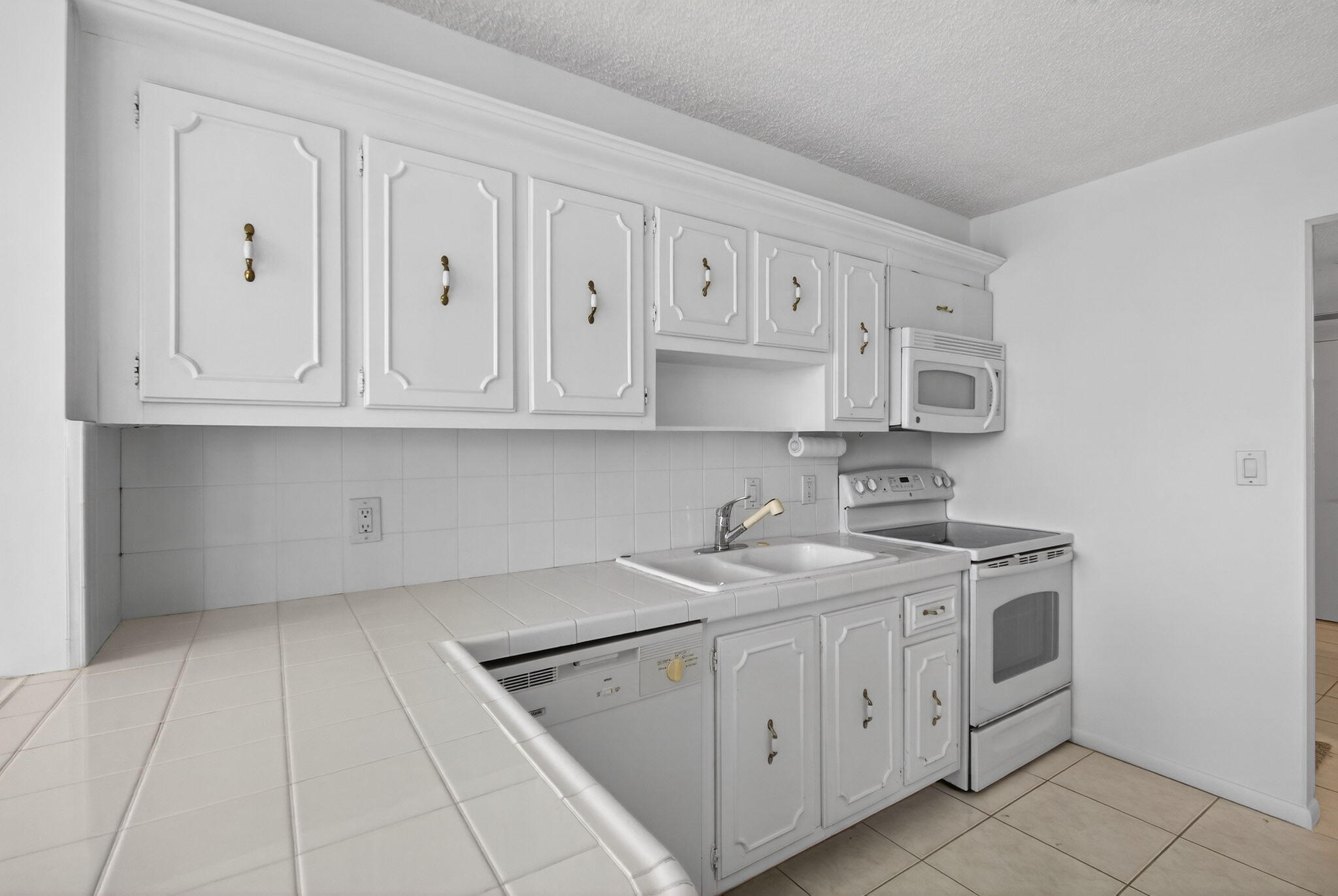 4200 N Ocean Drive 2-1606 Property Photo 23