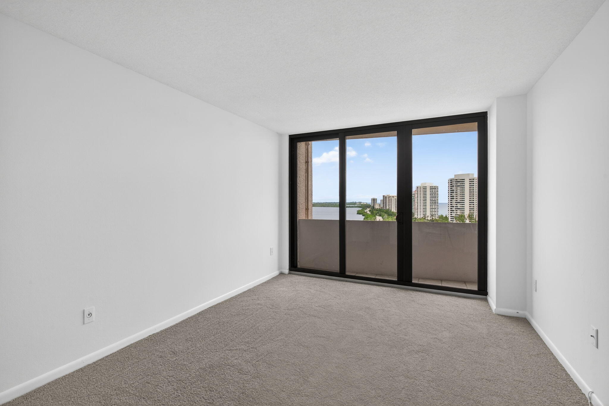 4200 N Ocean Drive 2-1606 Property Photo 36
