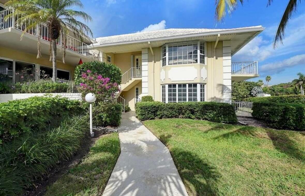 1299 S Ocean Boulevard L5 Property Photo 2