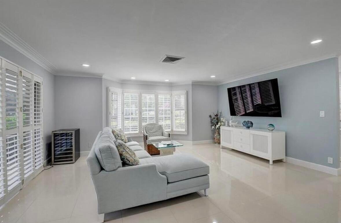1299 S Ocean Boulevard L5 Property Photo 4