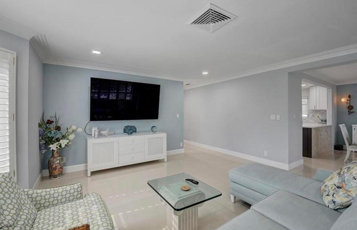 1299 S Ocean Boulevard L5 Property Photo 5
