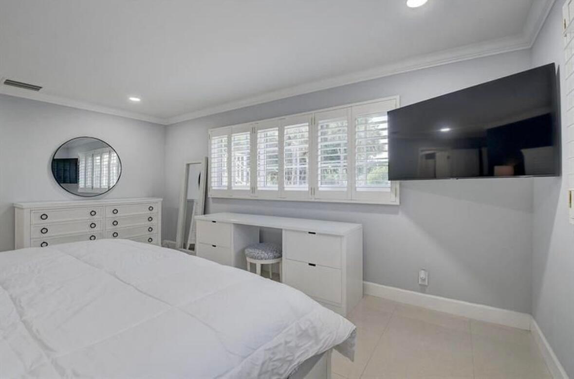 1299 S Ocean Boulevard L5 Property Photo 12